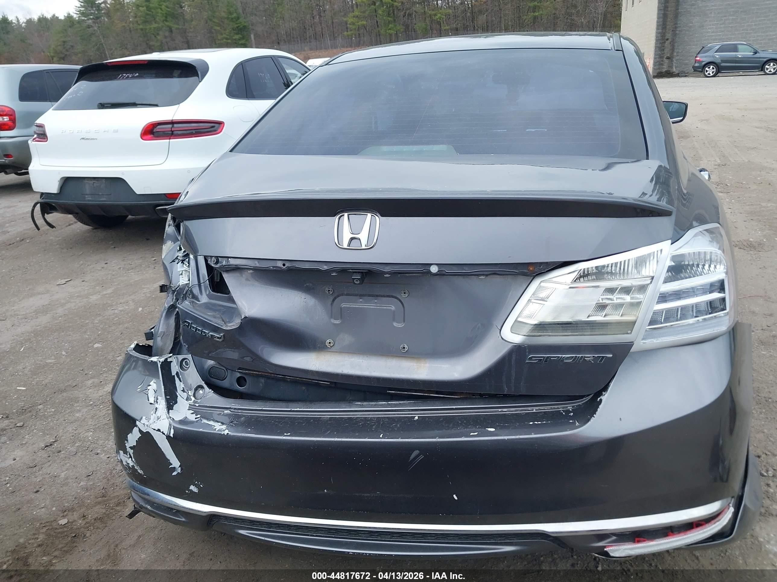 2015 Honda Accord Sport Gray vin: 1HGCR2F58FA125236
