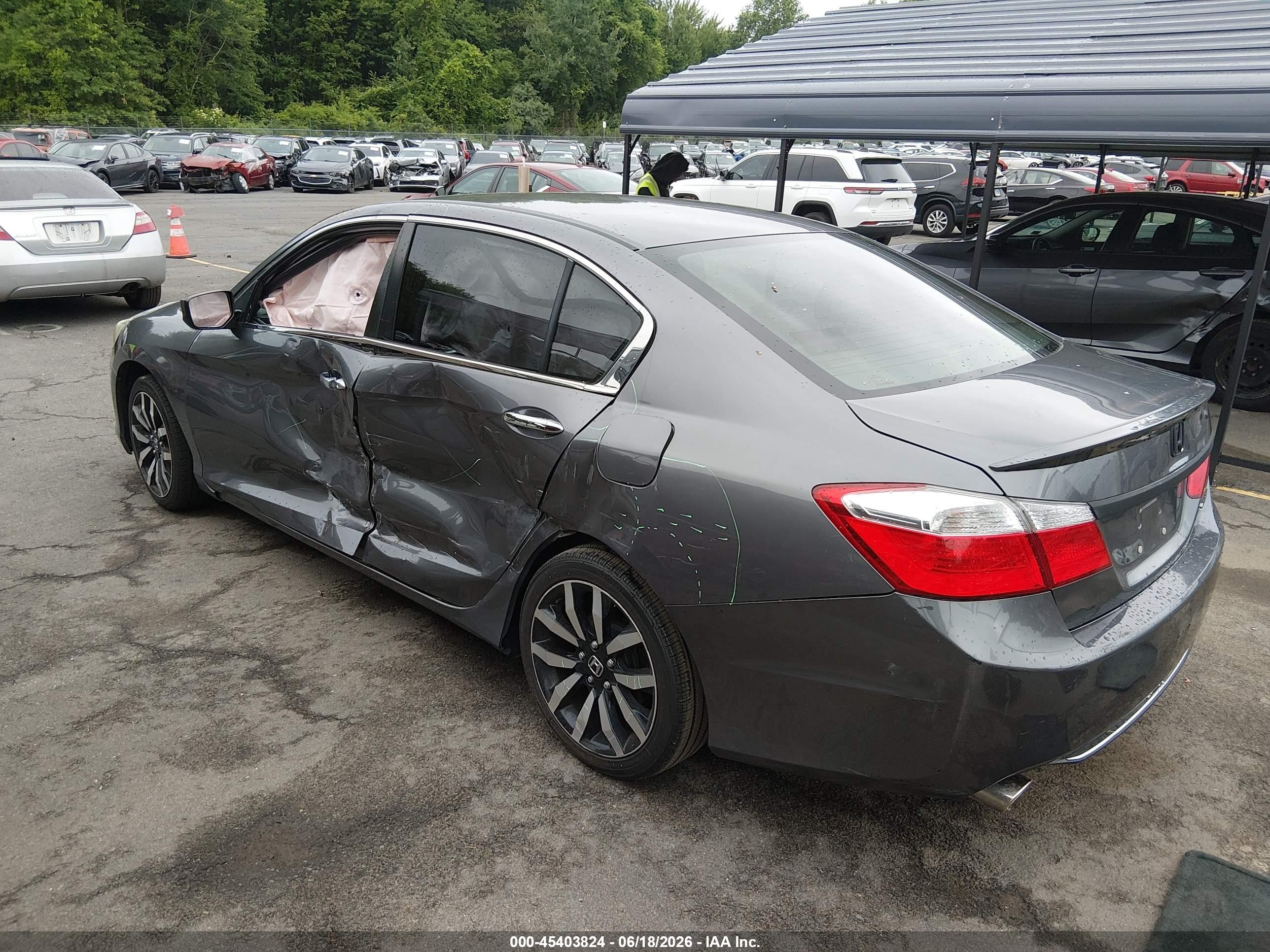 2015 Honda Accord Sport Gray vin: 1HGCR2F58FA125642