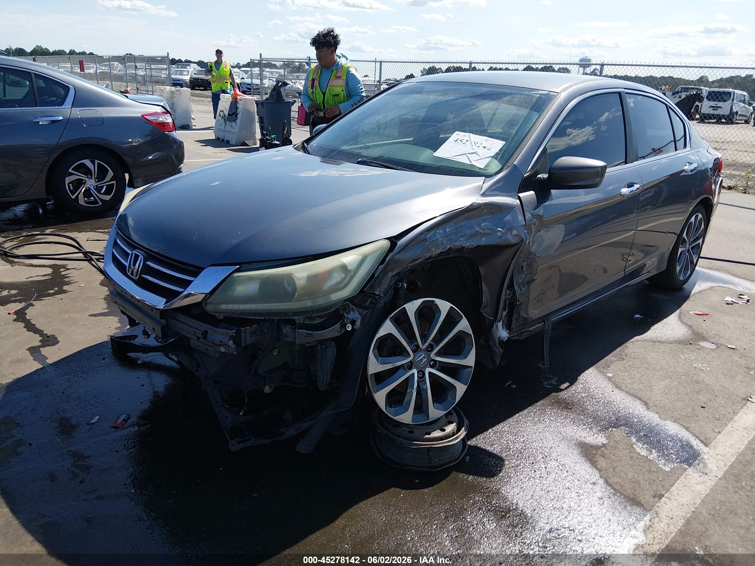 2015 Honda Accord Sport Gray vin: 1HGCR2F58FA254335