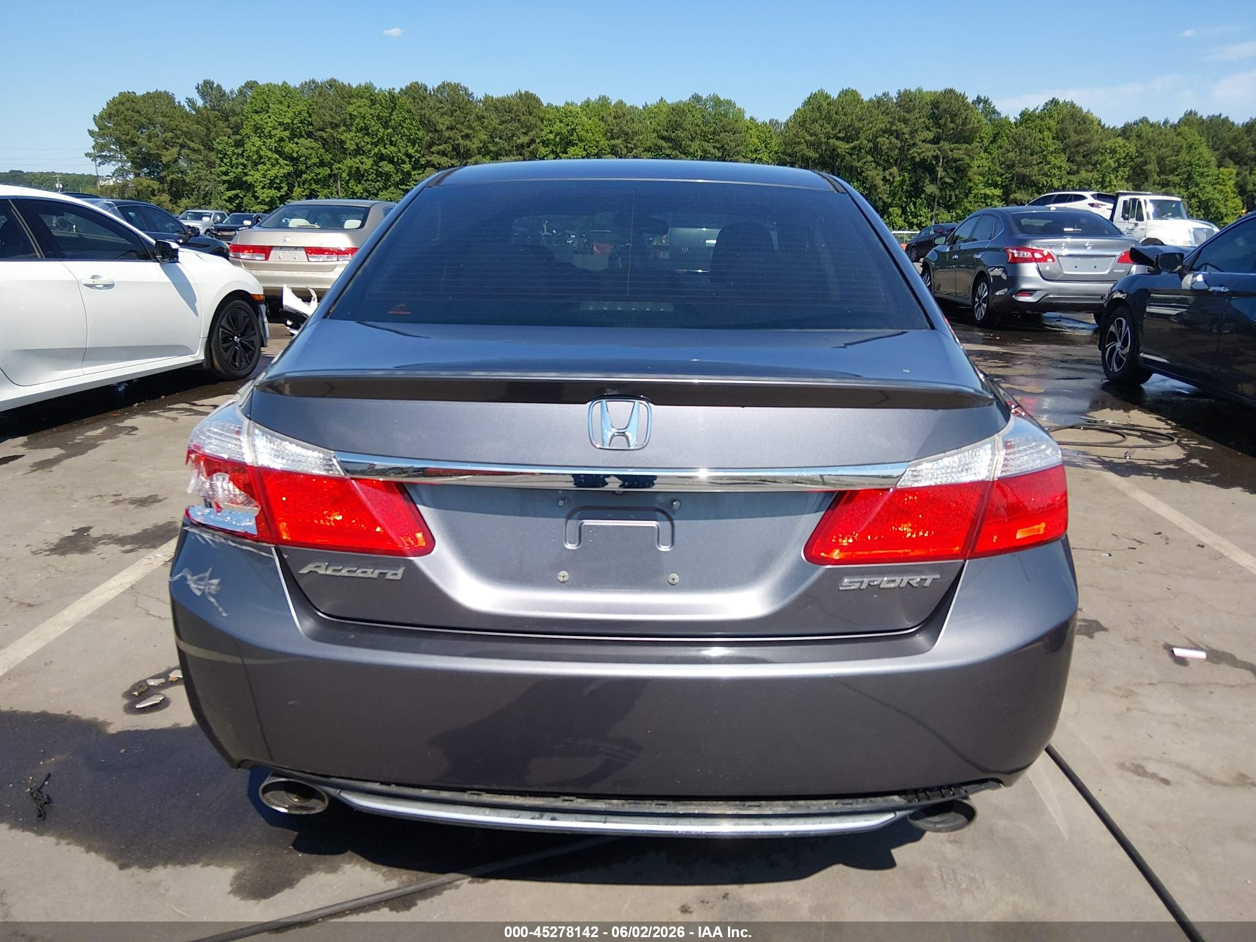 2015 Honda Accord Sport Gray vin: 1HGCR2F58FA254335