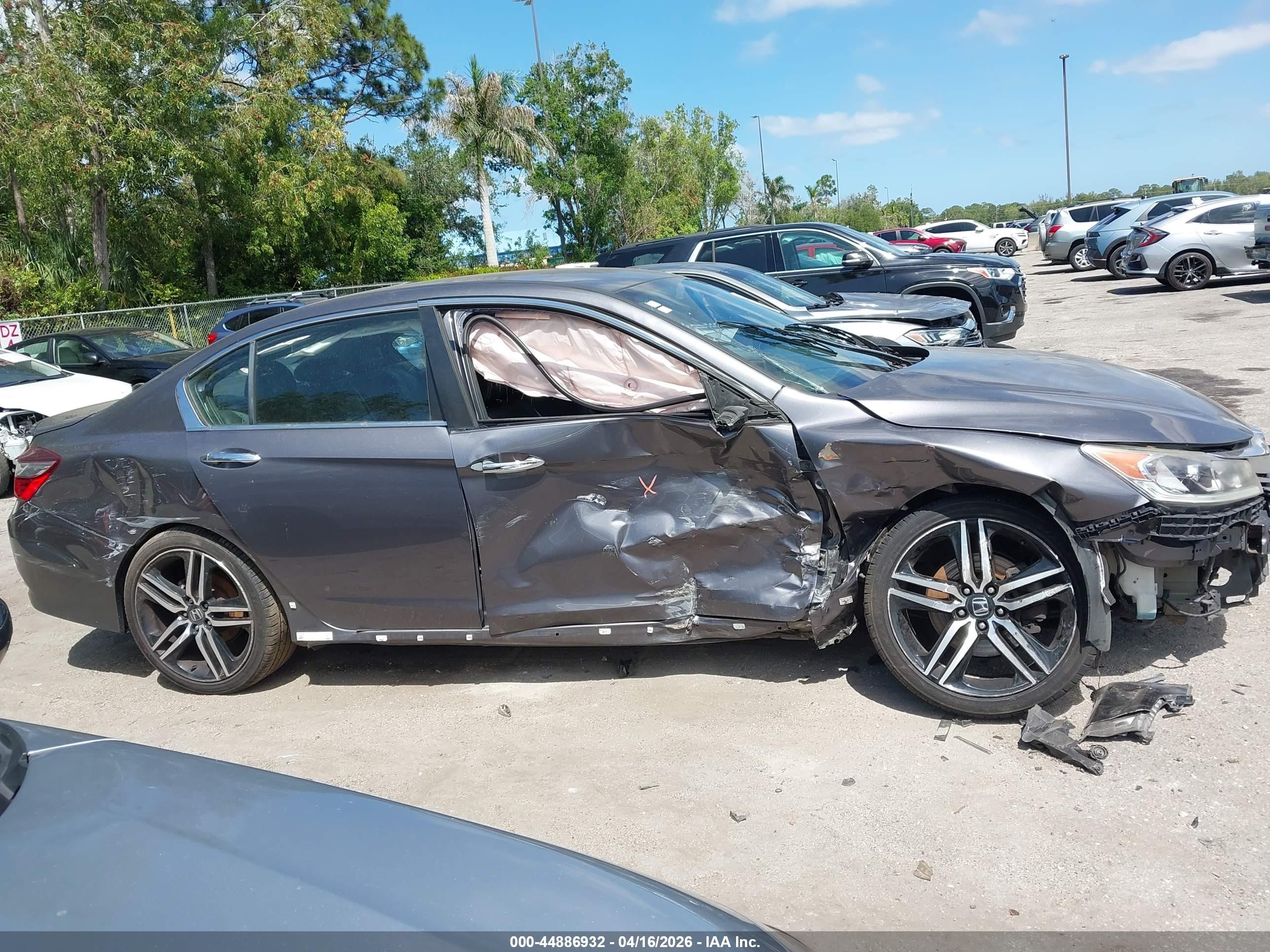 2016 Honda Accord Sport Gray vin: 1HGCR2F58GA093292