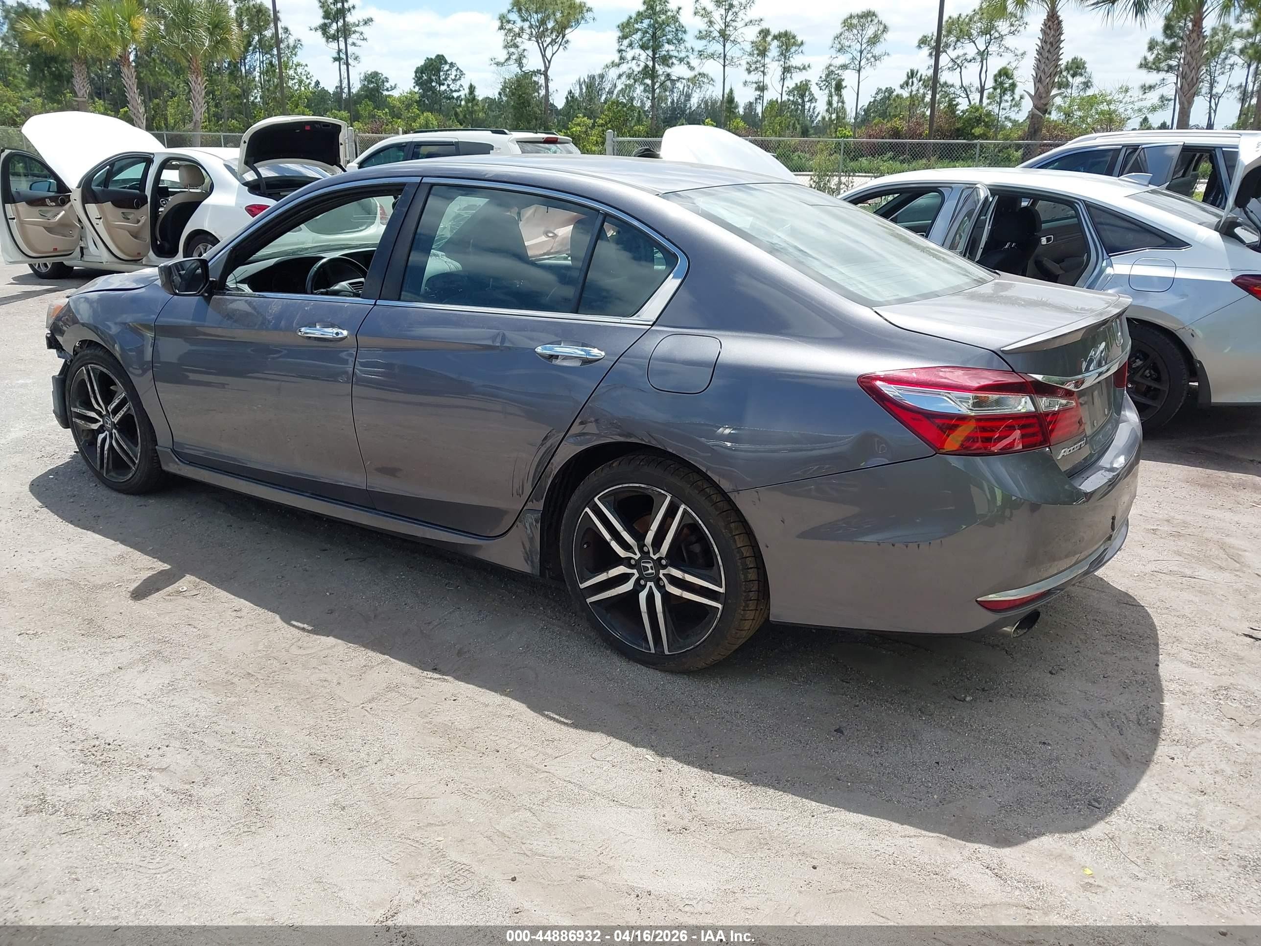 2016 Honda Accord Sport Gray vin: 1HGCR2F58GA093292