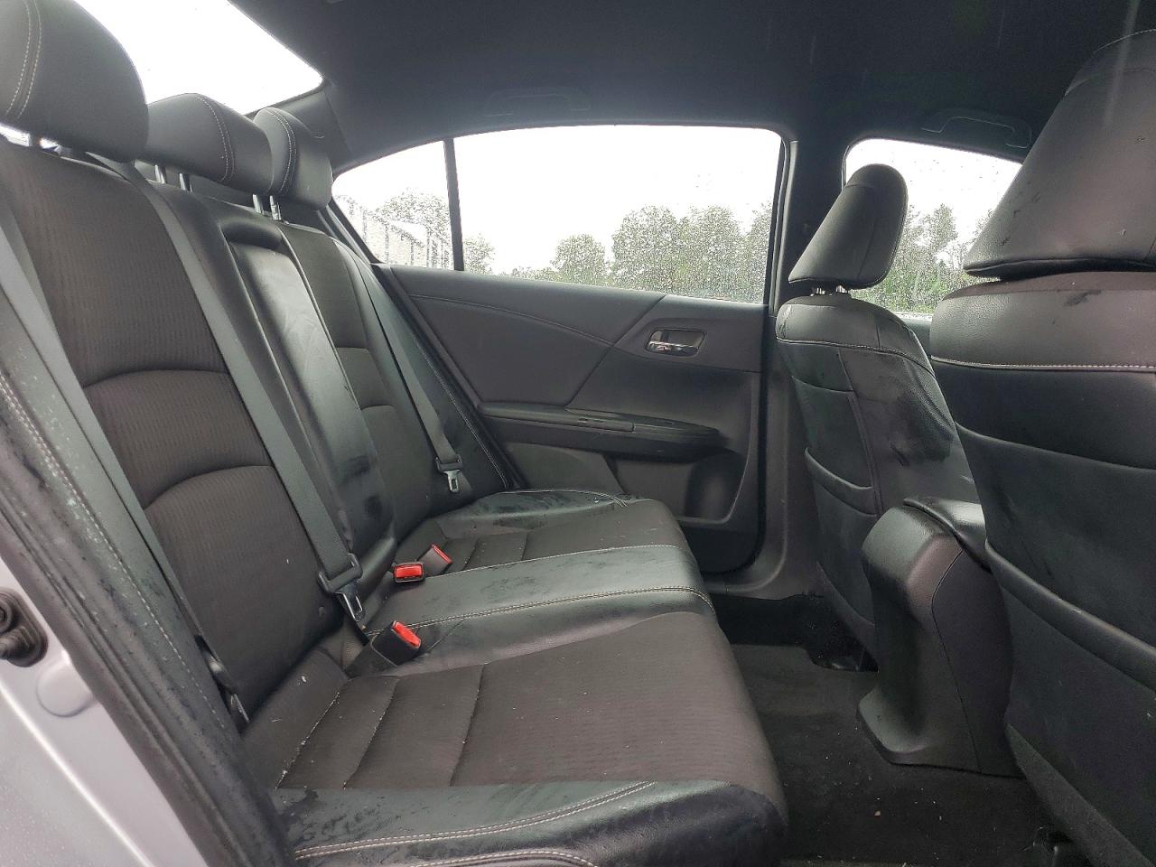 2016 Honda Accord Sport Silver vin: 1HGCR2F58GA108535