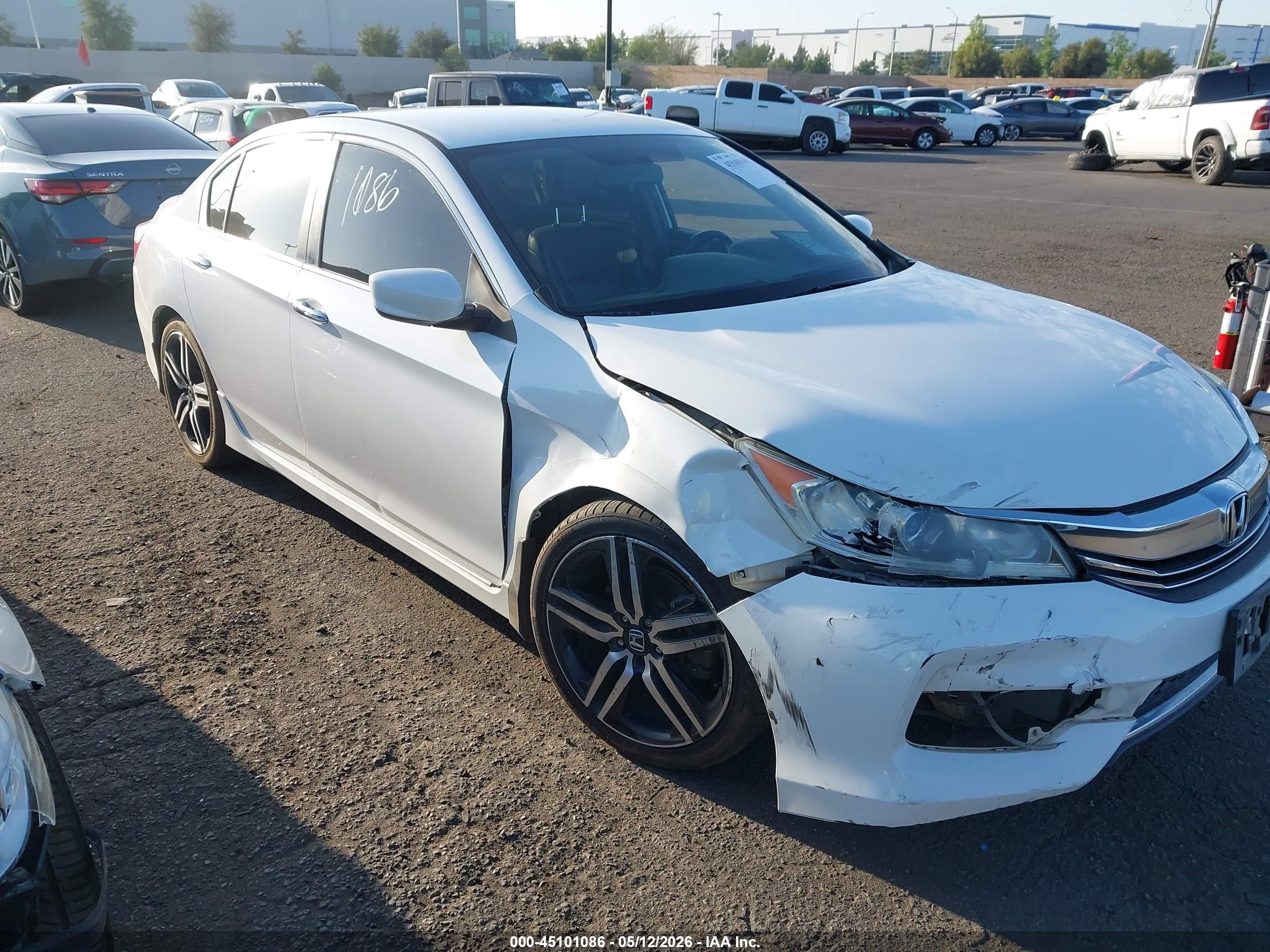 2016 Honda Accord Sport White vin: 1HGCR2F58GA206545