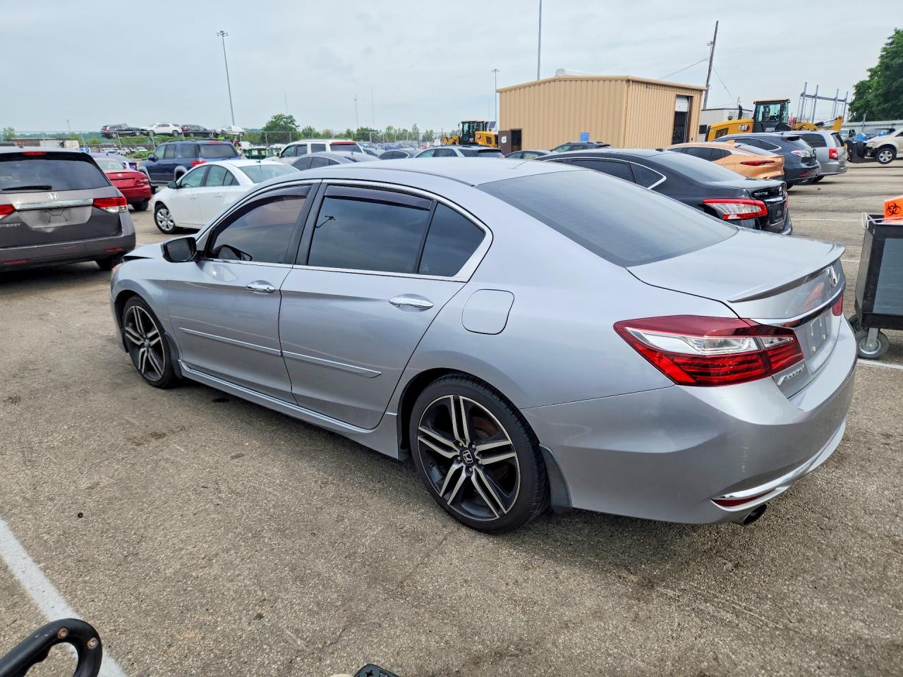 2017 Honda Accord Sport Silver vin: 1HGCR2F58HA139849