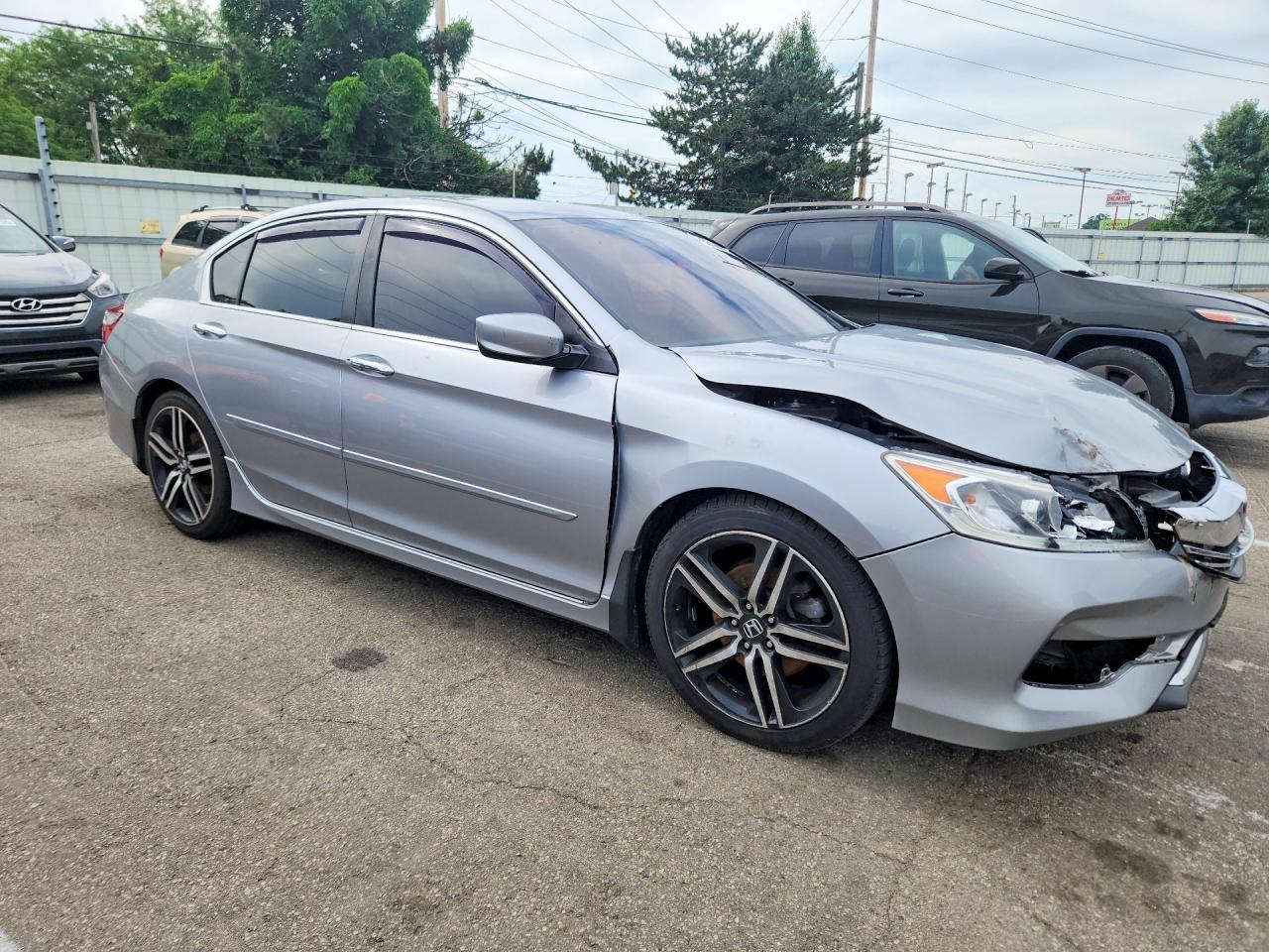 2017 Honda Accord Sport Silver vin: 1HGCR2F58HA139849