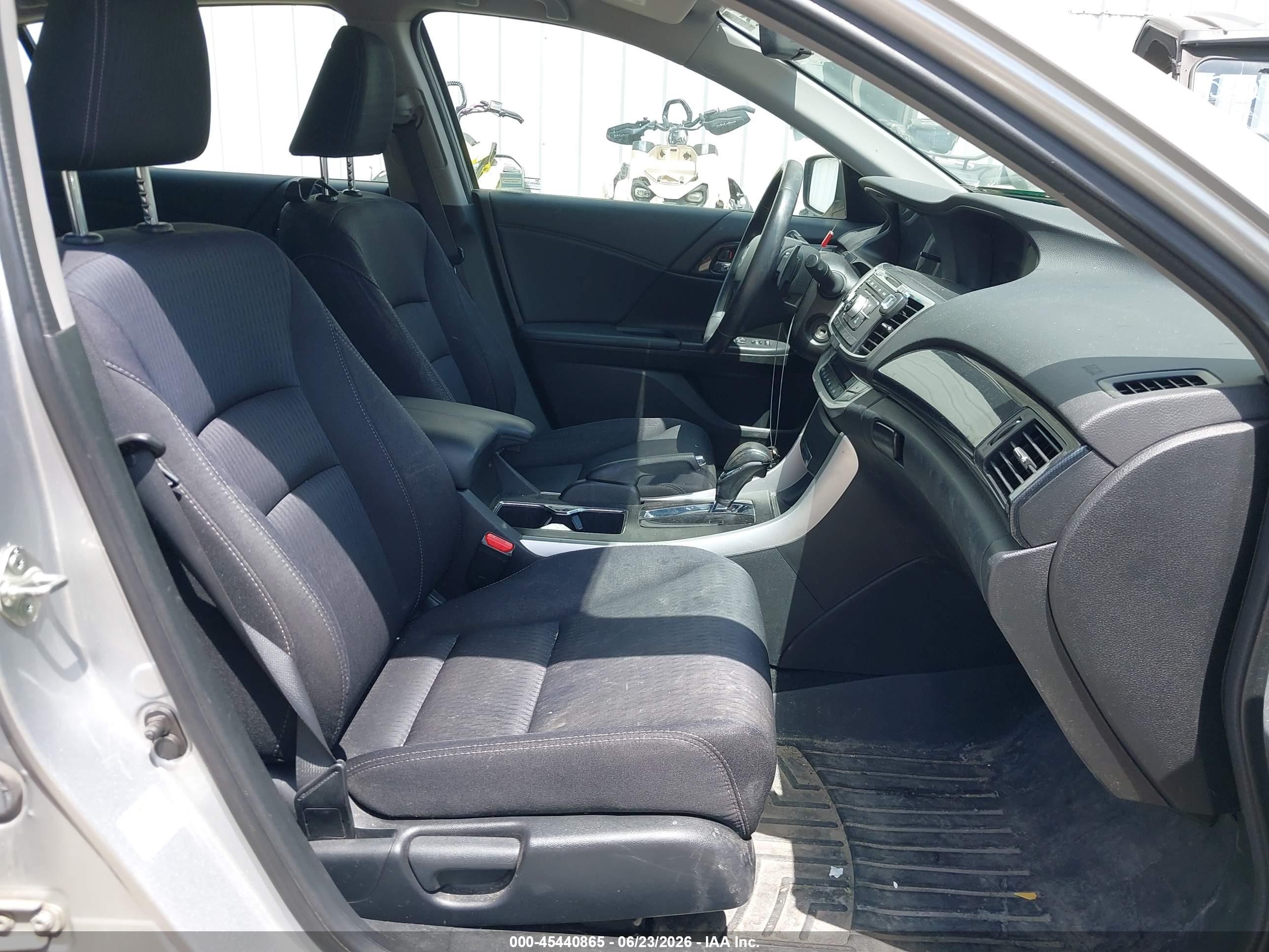 2014 Honda Accord Sport Silver vin: 1HGCR2F59EA009090