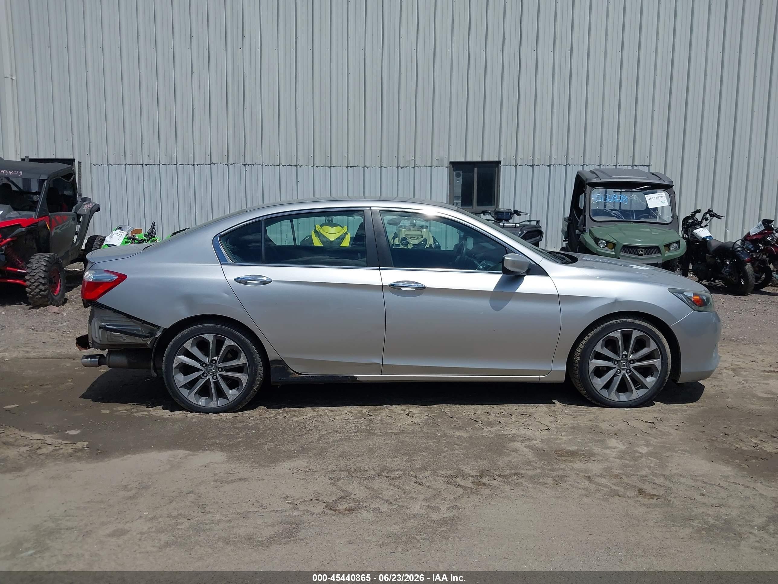 2014 Honda Accord Sport Silver vin: 1HGCR2F59EA009090