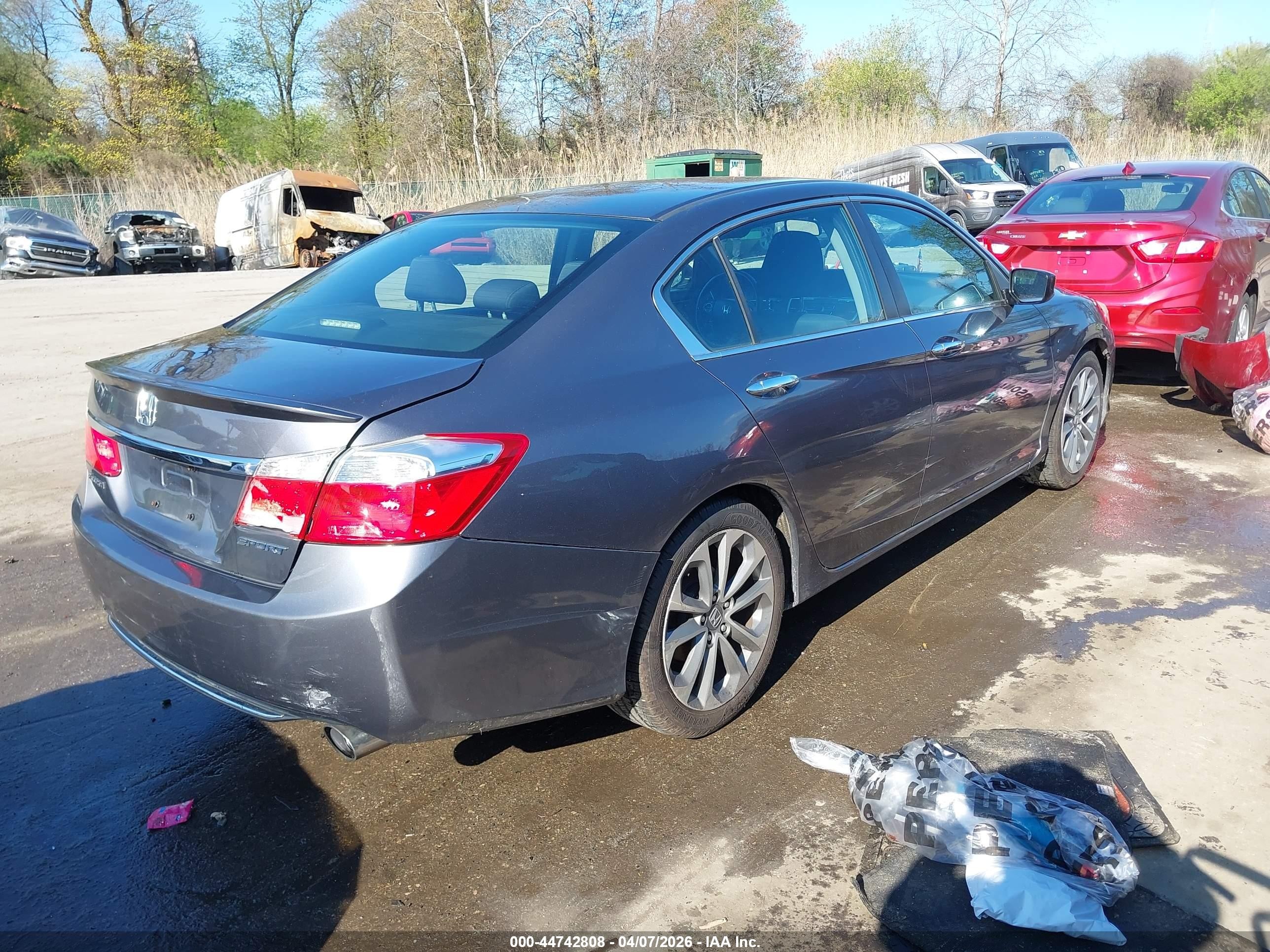 2014 Honda Accord Sport Gray vin: 1HGCR2F59EA044339