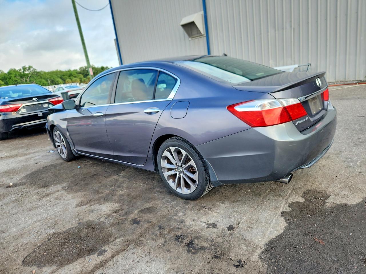 2015 Honda Accord Sport Gray vin: 1HGCR2F59FA021208