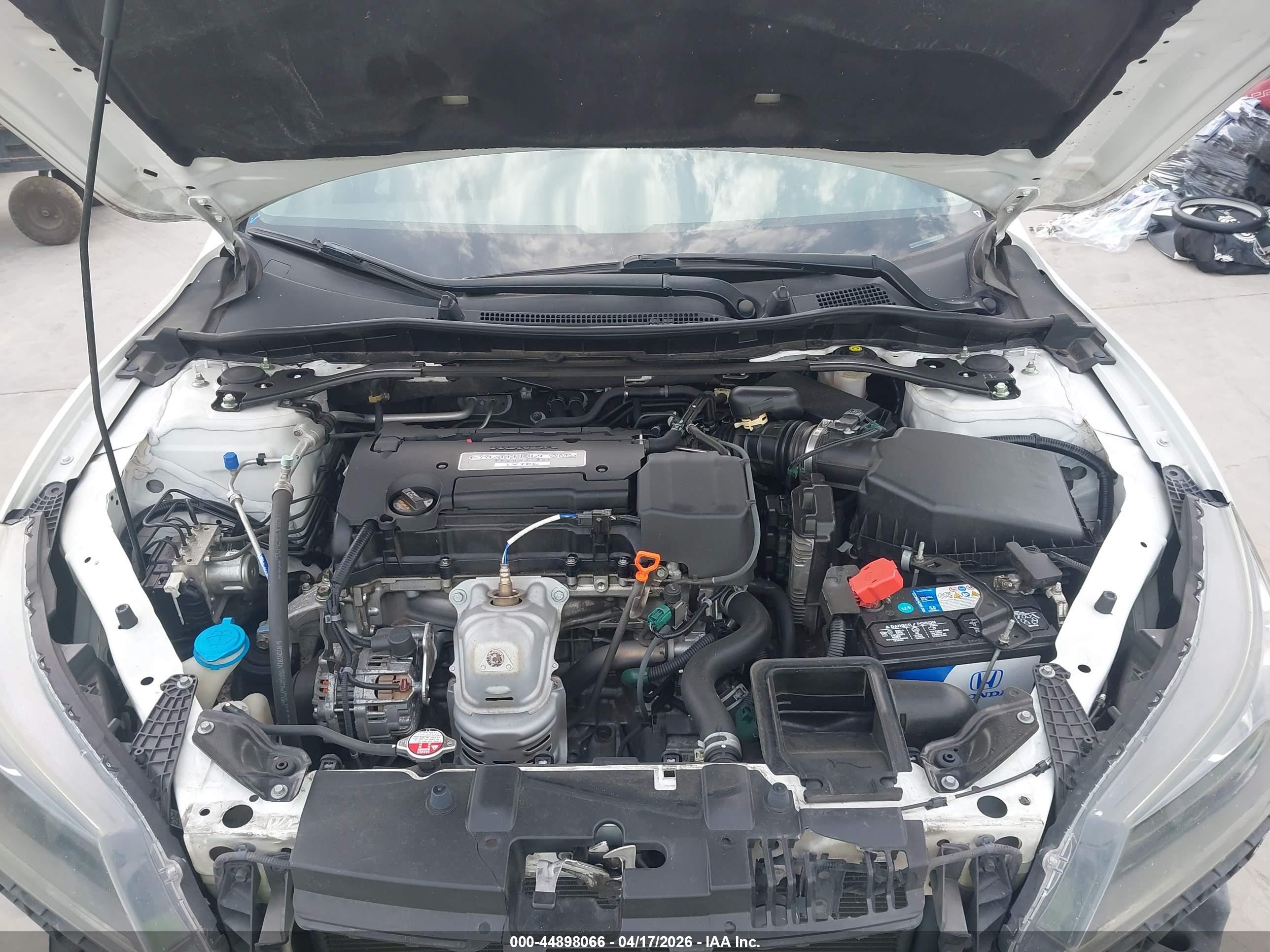 2015 Honda Accord Sport White vin: 1HGCR2F59FA022844