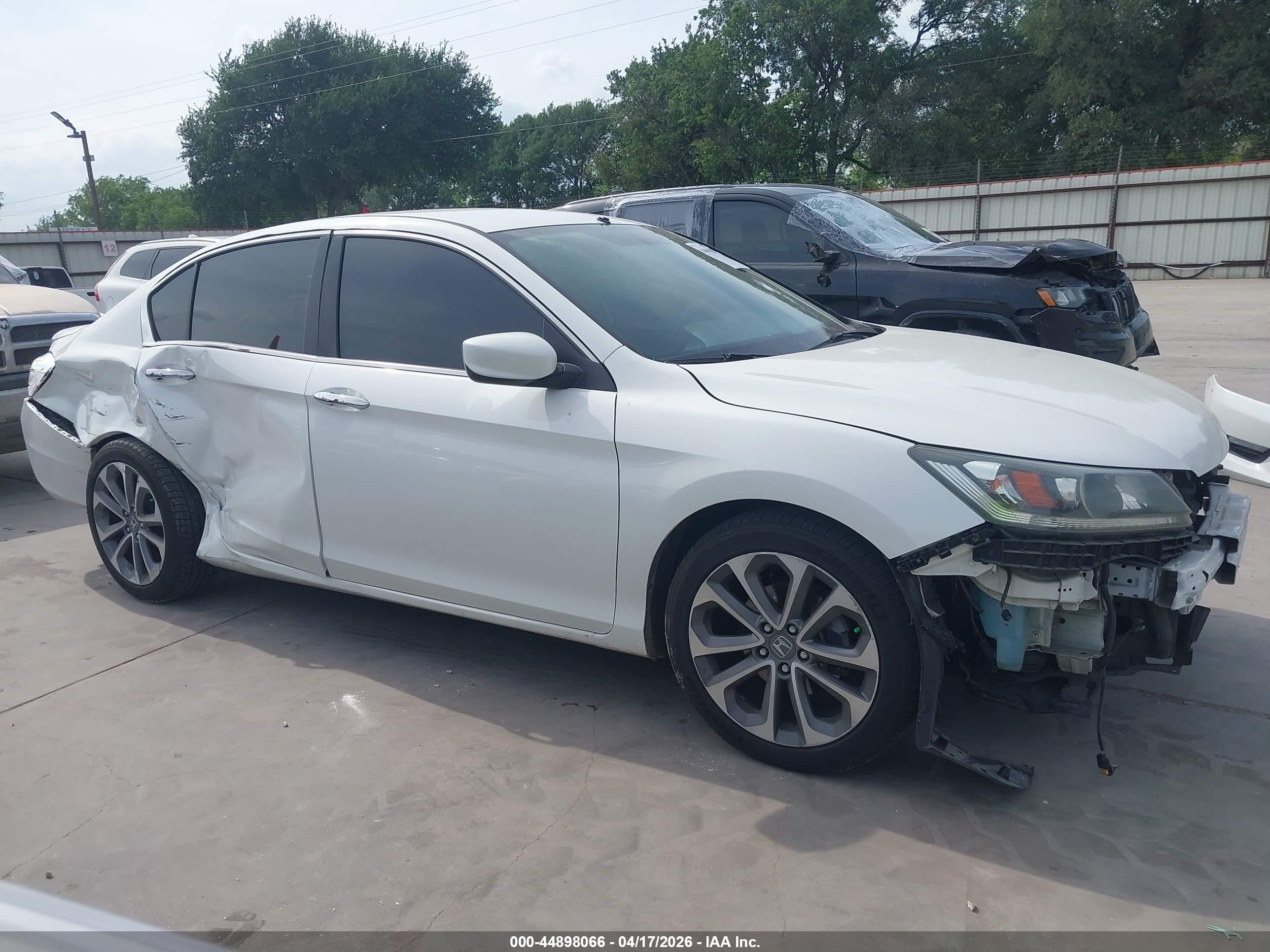 2015 Honda Accord Sport White vin: 1HGCR2F59FA022844