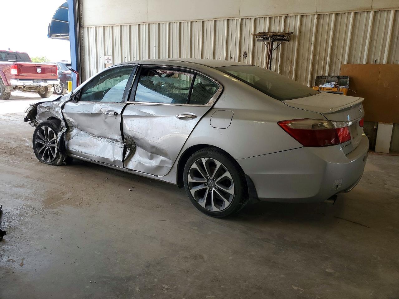 2015 Honda Accord Sport Silver vin: 1HGCR2F59FA050238