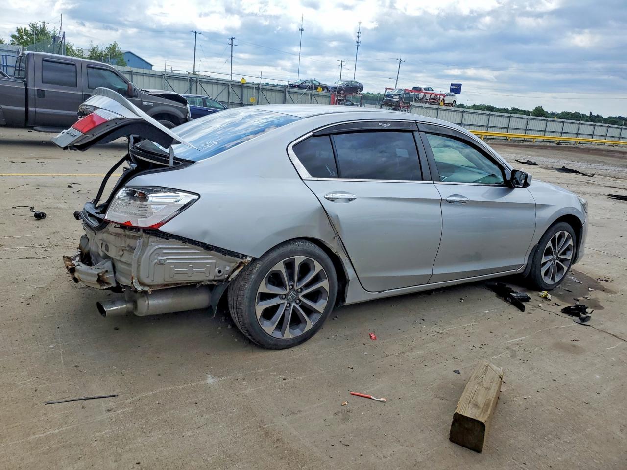 2015 Honda Accord Sport Silver vin: 1HGCR2F59FA057142