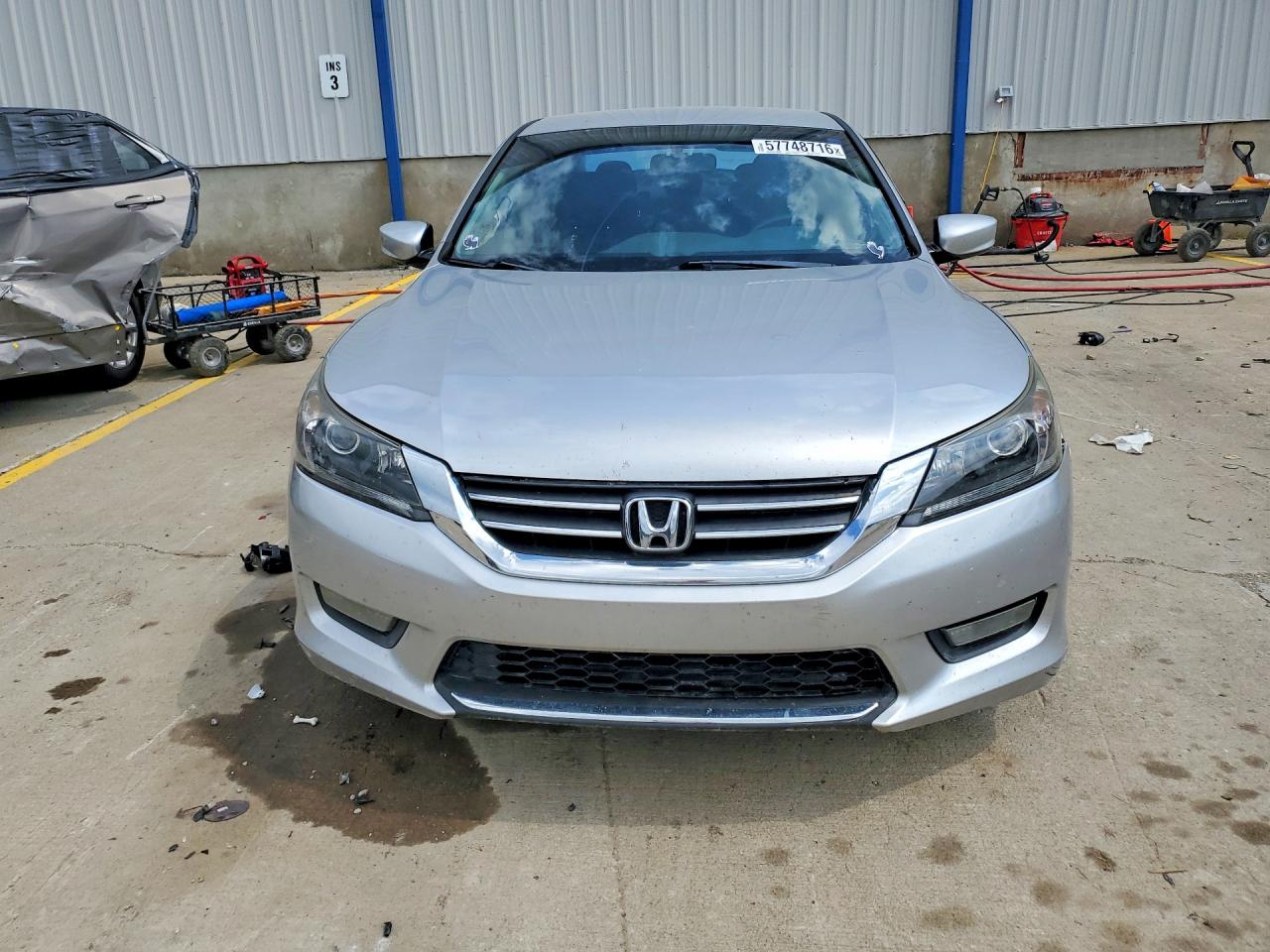 2015 Honda Accord Sport Silver vin: 1HGCR2F59FA057142