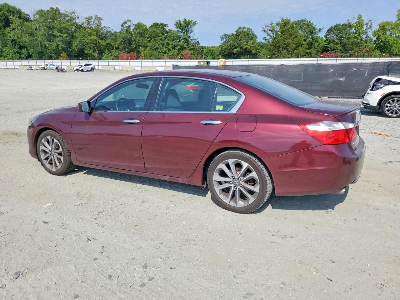 2015 Honda Accord Sport Burgundy vin: 1HGCR2F59FA093431