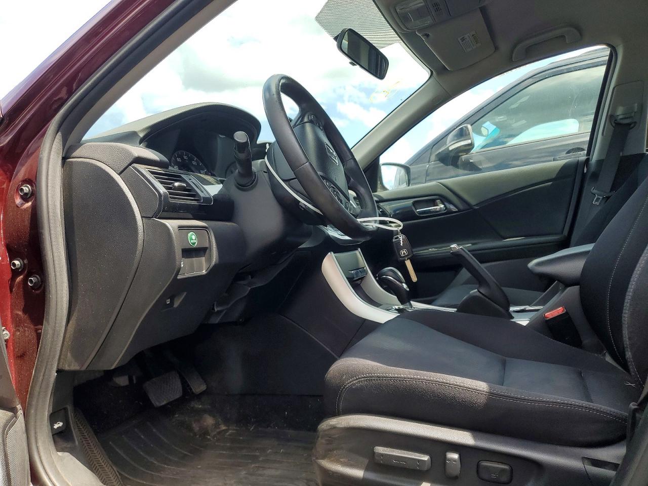 2015 Honda Accord Sport Burgundy vin: 1HGCR2F59FA093431