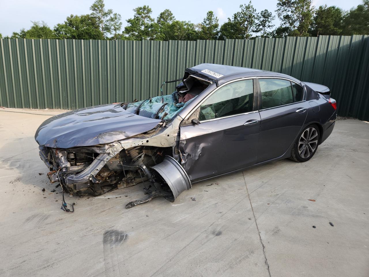2015 Honda Accord Sport Silver vin: 1HGCR2F59FA140831 Damage: Left Front Fender, Severe Damage, Replacement Required