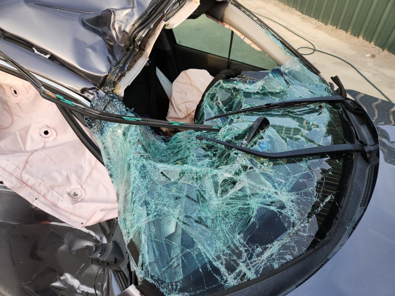 2015 Honda Accord Sport Silver vin: 1HGCR2F59FA140831 Damage: Windshield, Broken, Replacement Required