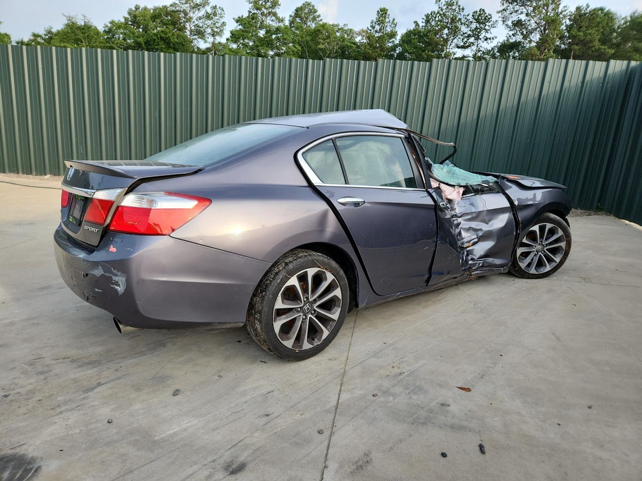 2015 Honda Accord Sport Silver vin: 1HGCR2F59FA140831 Damage: Right Qtr Panel, Severe Damage, Replacement Required