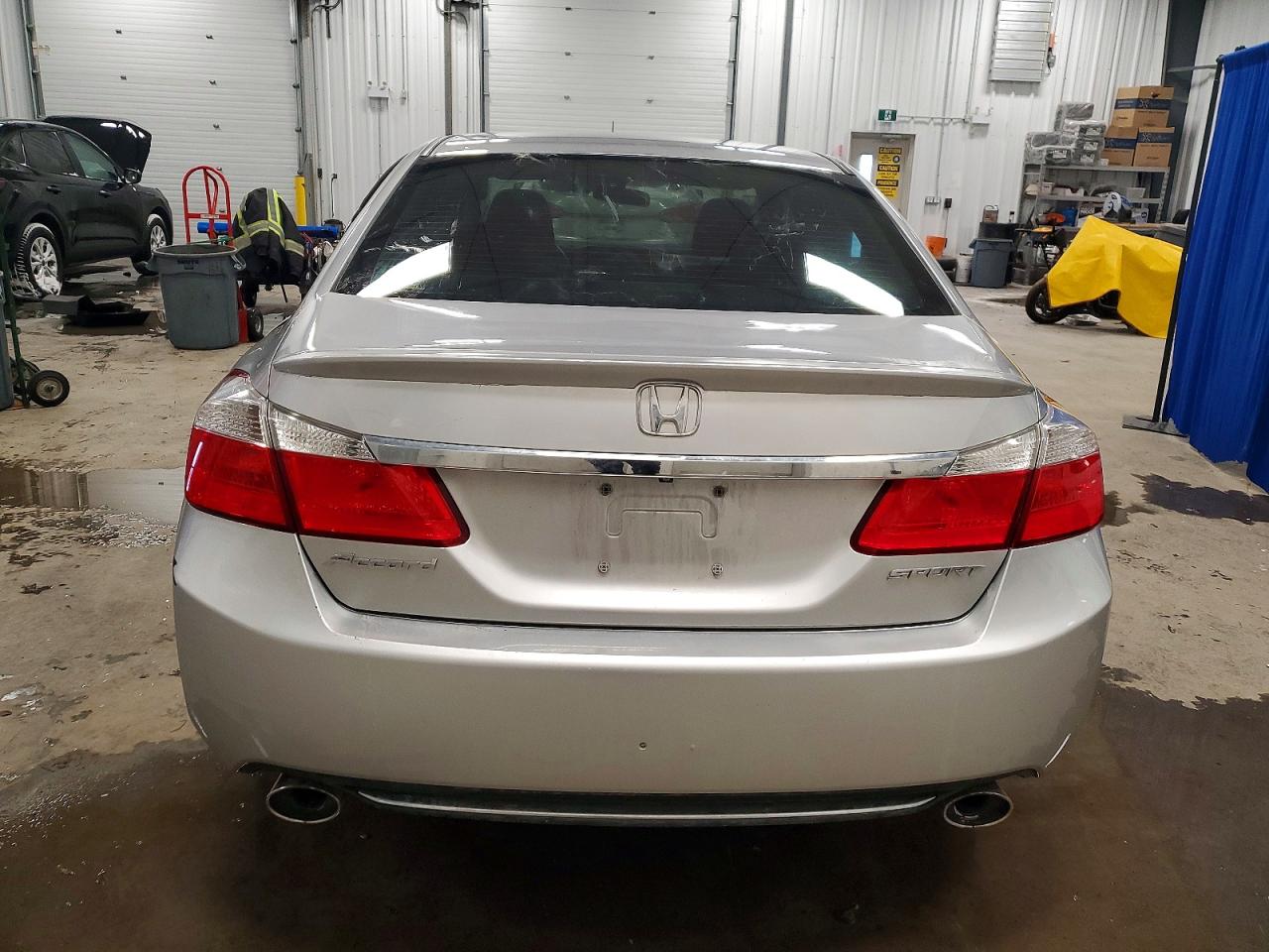 2015 Honda Accord Sport Silver vin: 1HGCR2F59FA808546