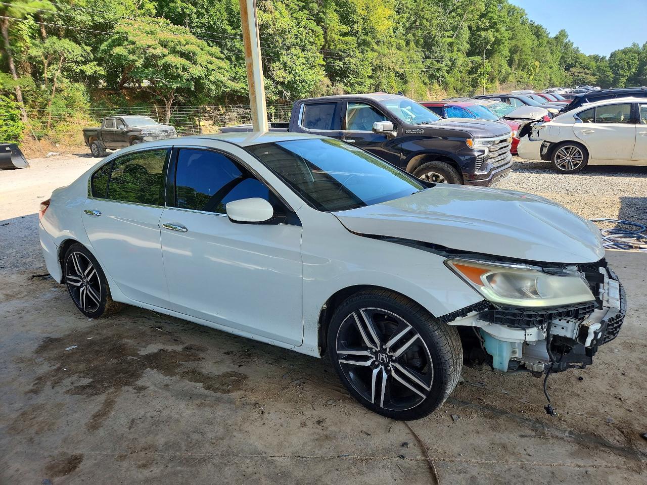 2017 Honda Accord Sport White vin: 1HGCR2F59HA133946