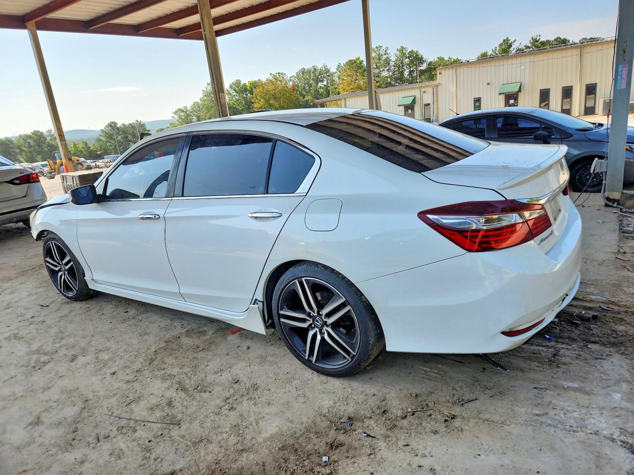 2017 Honda Accord Sport White vin: 1HGCR2F59HA133946