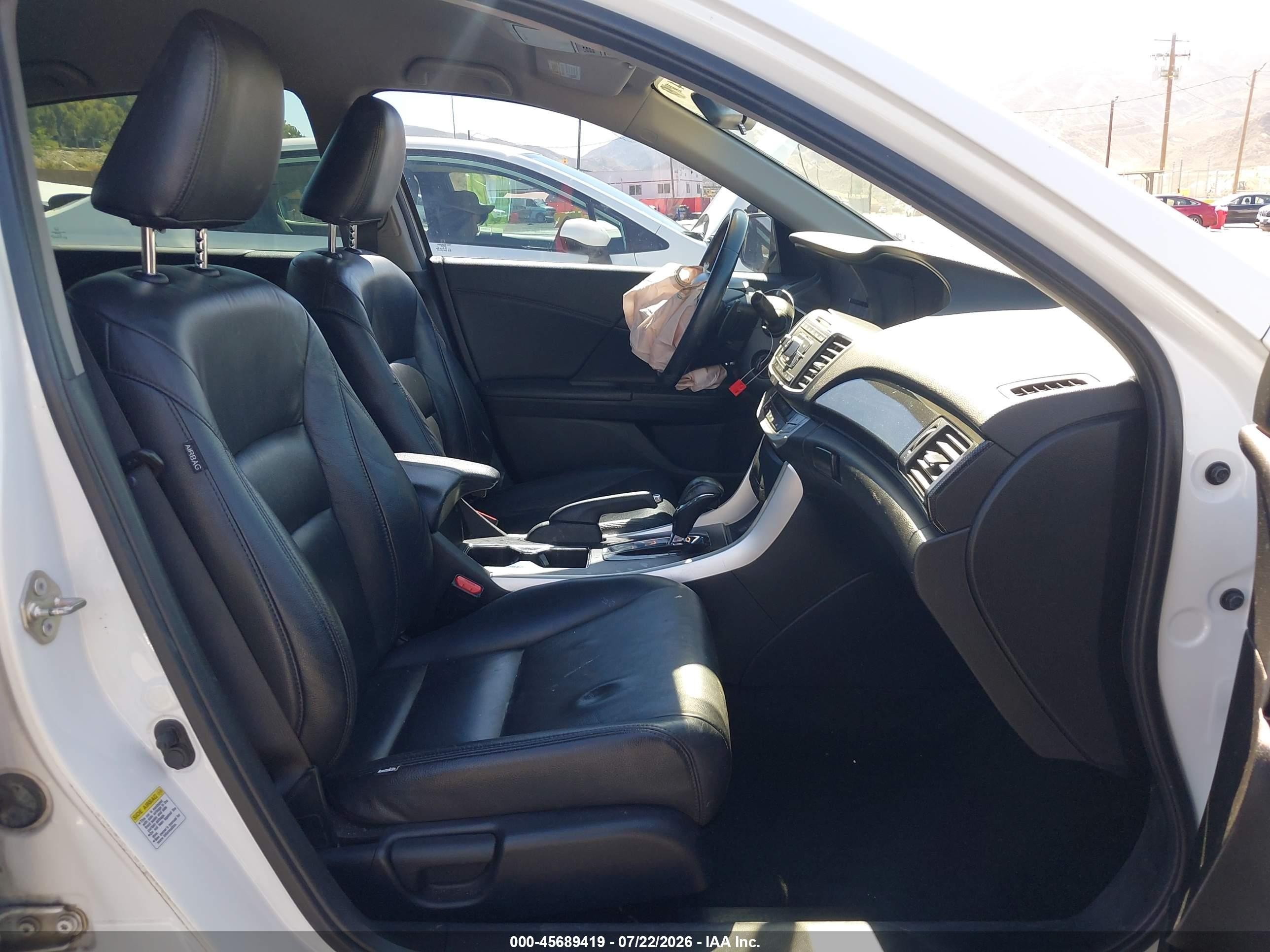 2014 Honda Accord Sport White vin: 1HGCR2F5XEA234375