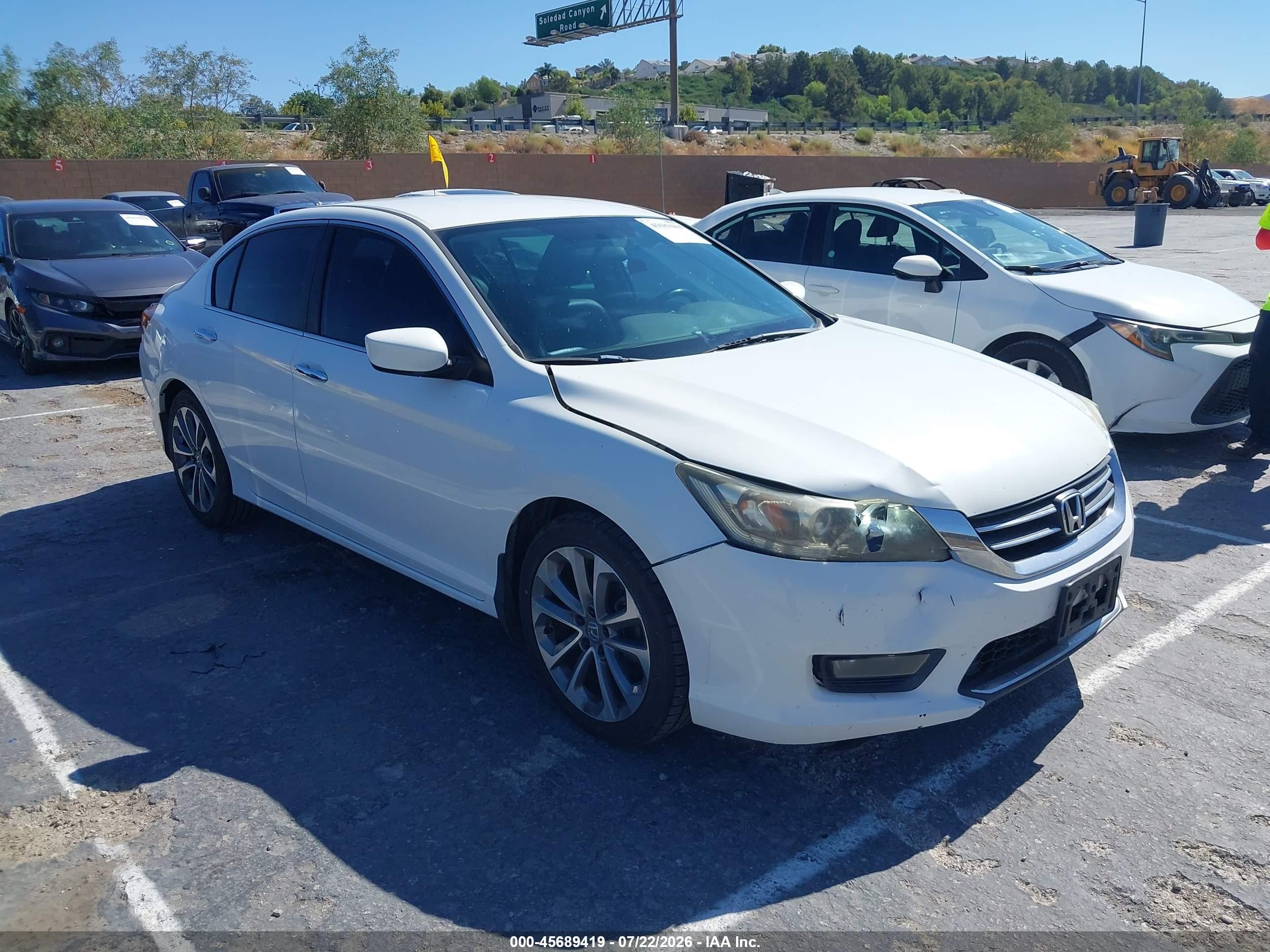 2014 Honda Accord Sport White vin: 1HGCR2F5XEA234375