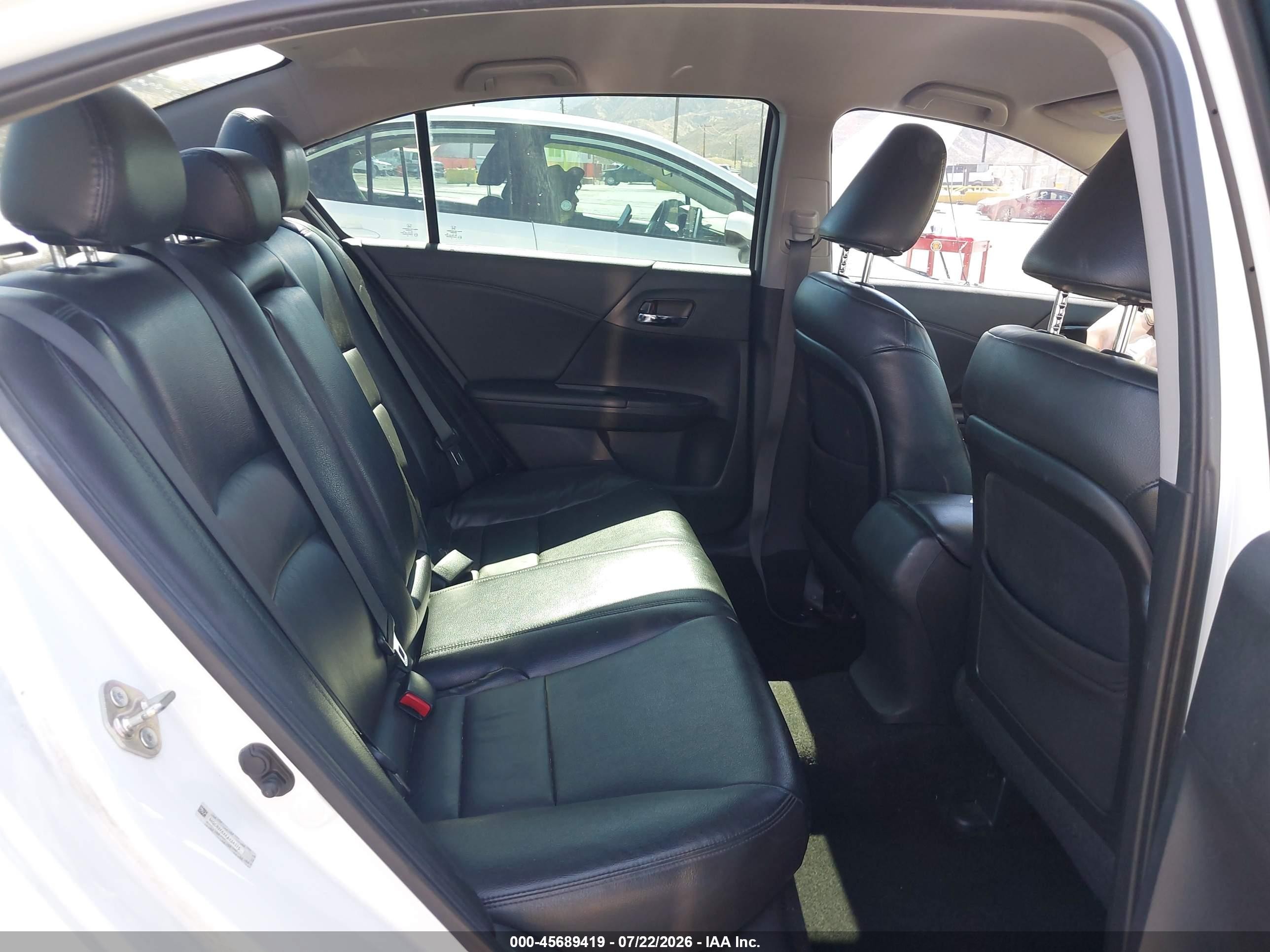2014 Honda Accord Sport White vin: 1HGCR2F5XEA234375