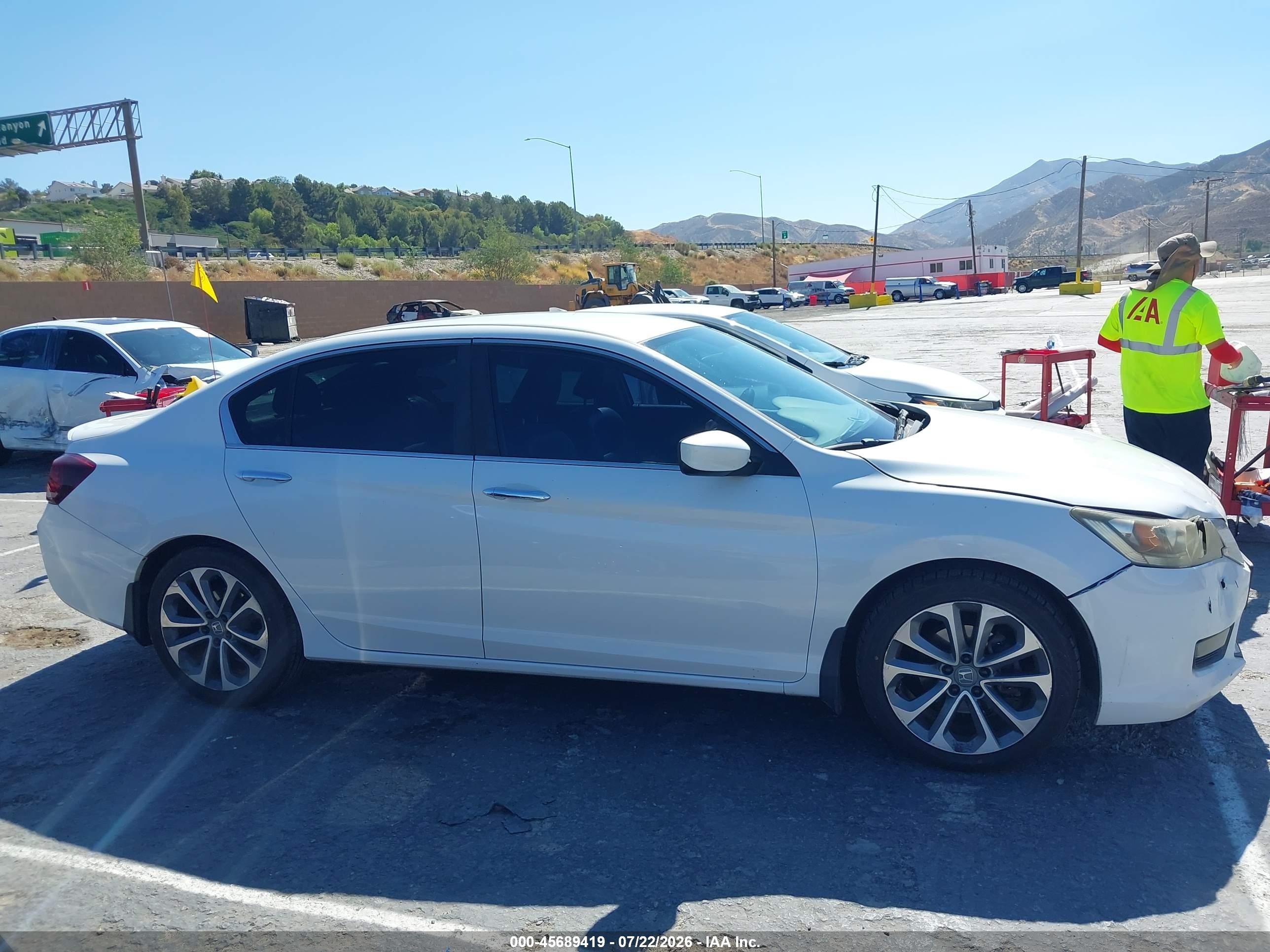 2014 Honda Accord Sport White vin: 1HGCR2F5XEA234375