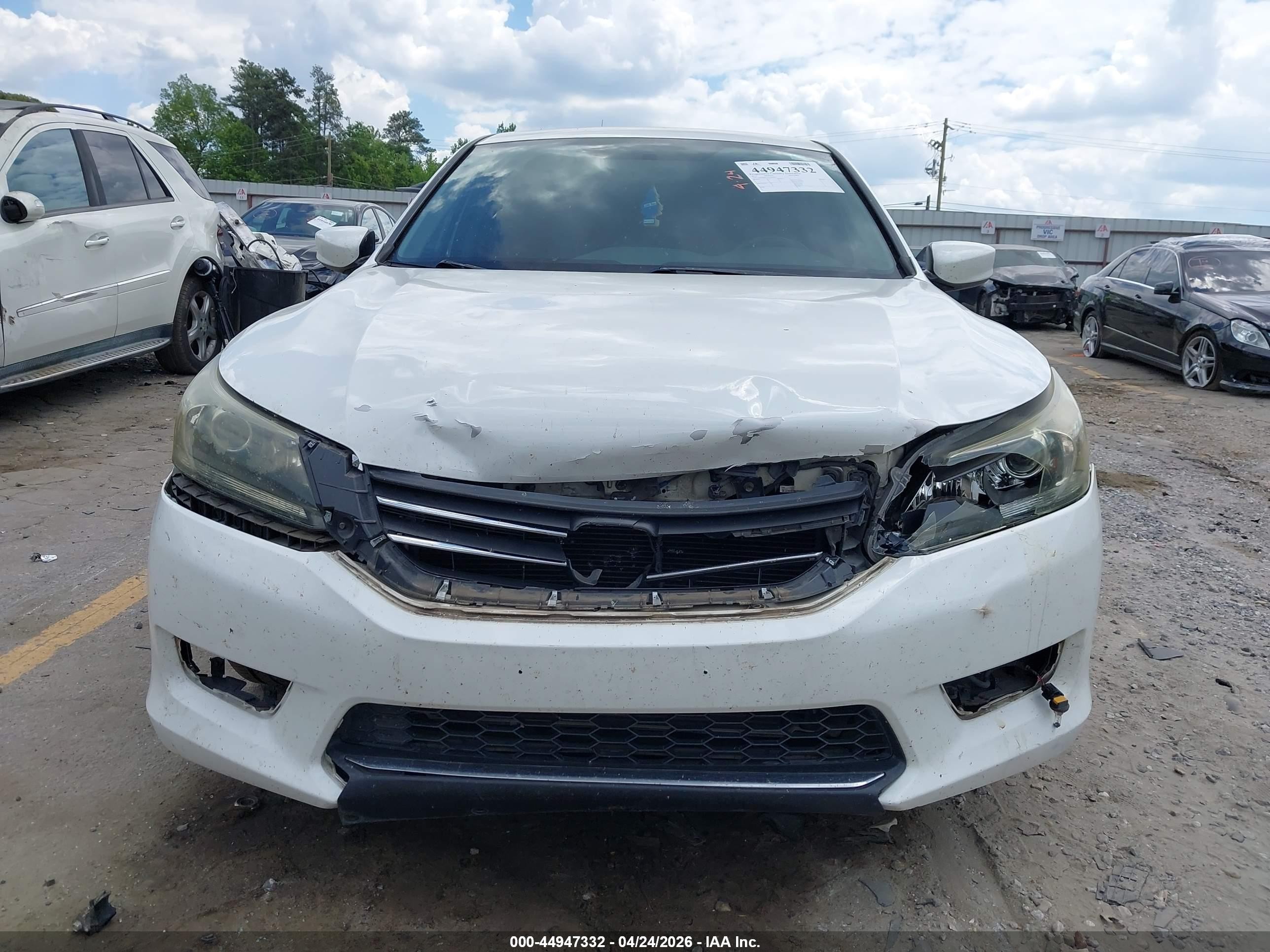 2015 Honda Accord Sport Белый vin: 1HGCR2F5XFA000402