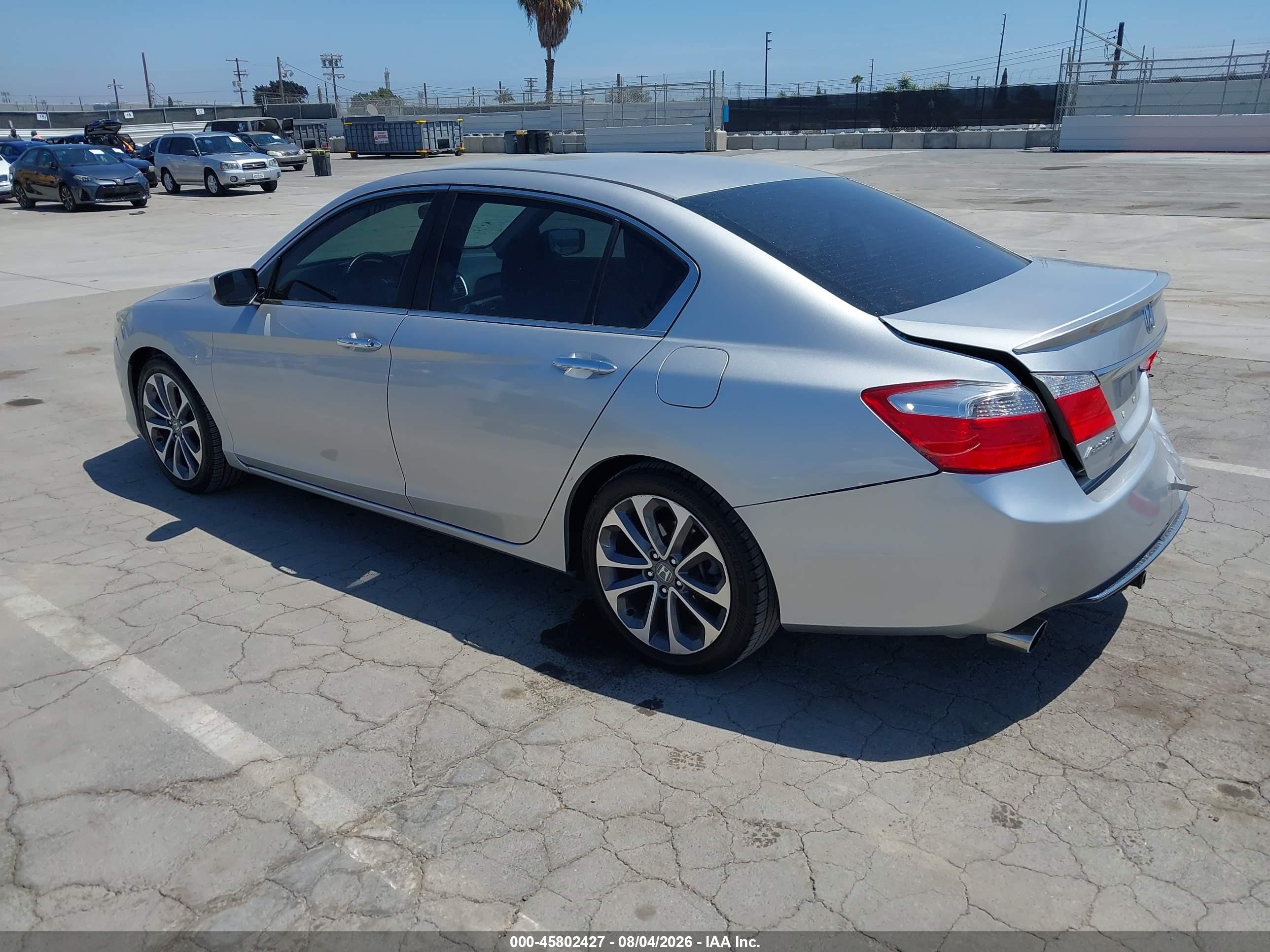 2015 Honda Accord Sport Silver vin: 1HGCR2F5XFA019726