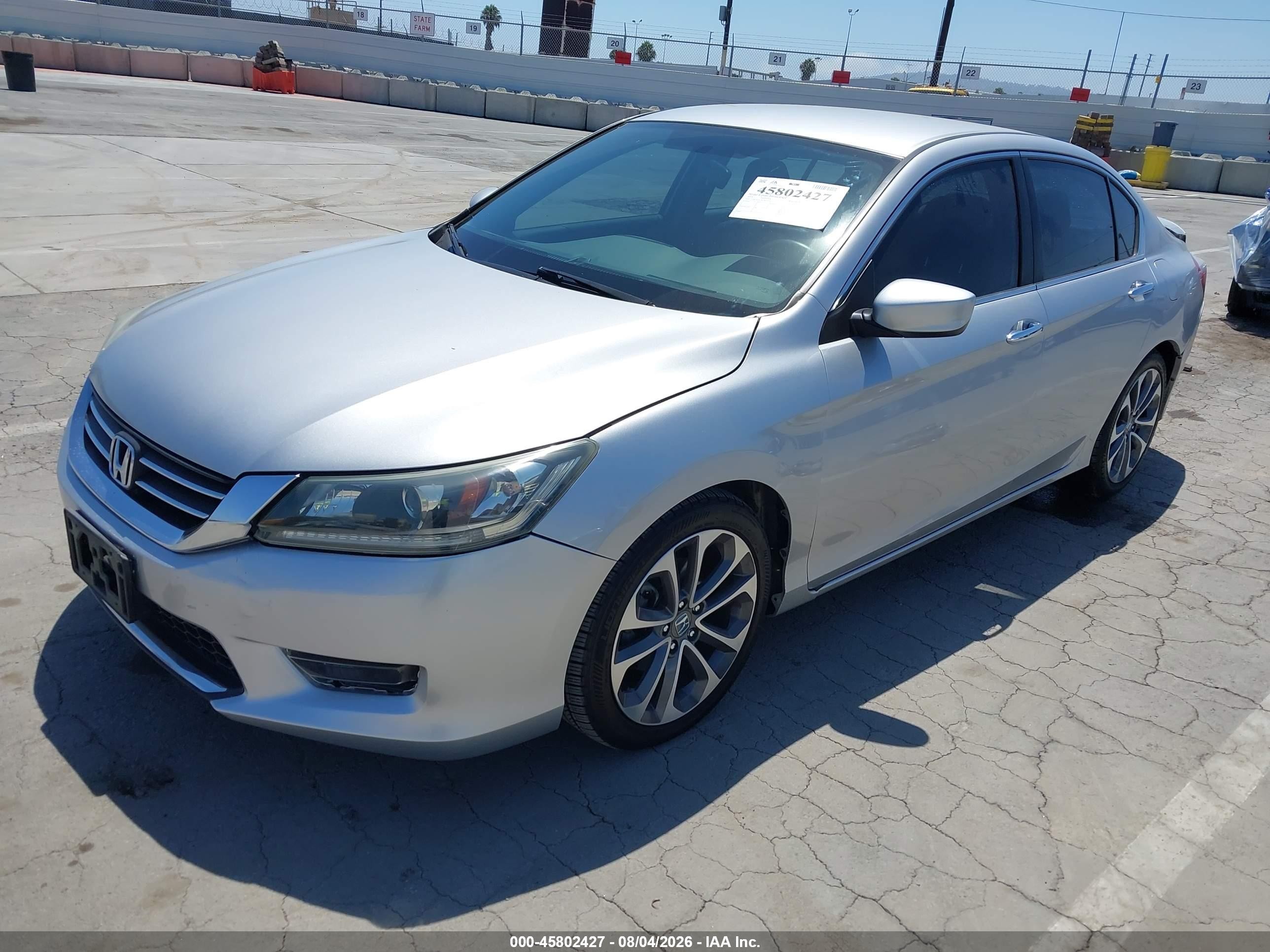 2015 Honda Accord Sport Silver vin: 1HGCR2F5XFA019726