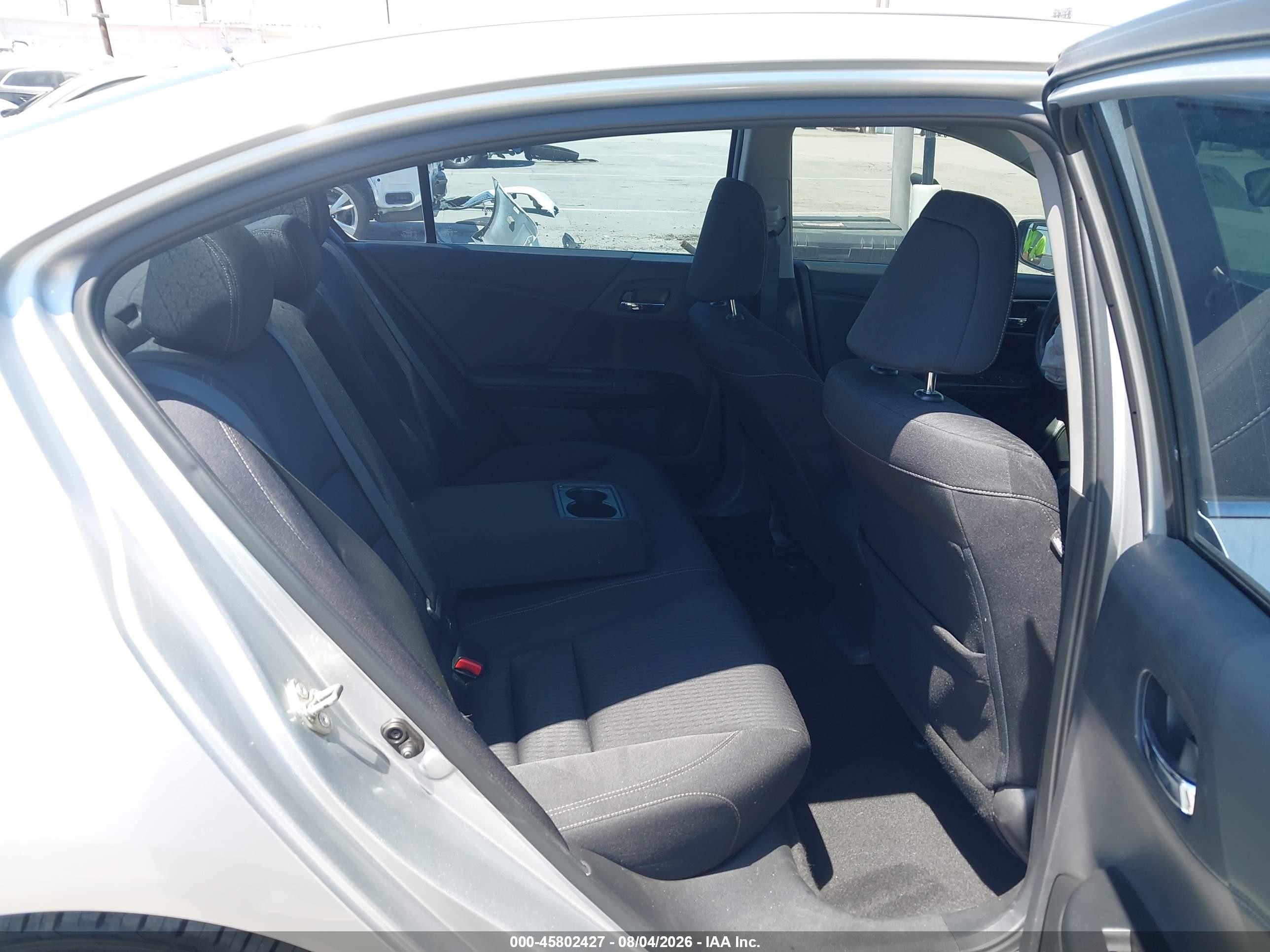2015 Honda Accord Sport Silver vin: 1HGCR2F5XFA019726