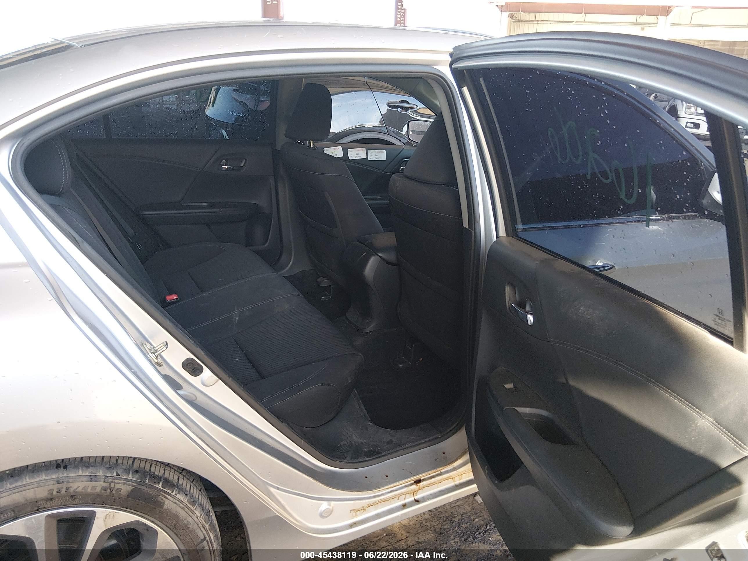 2015 Honda Accord Sport Silver vin: 1HGCR2F5XFA037370
