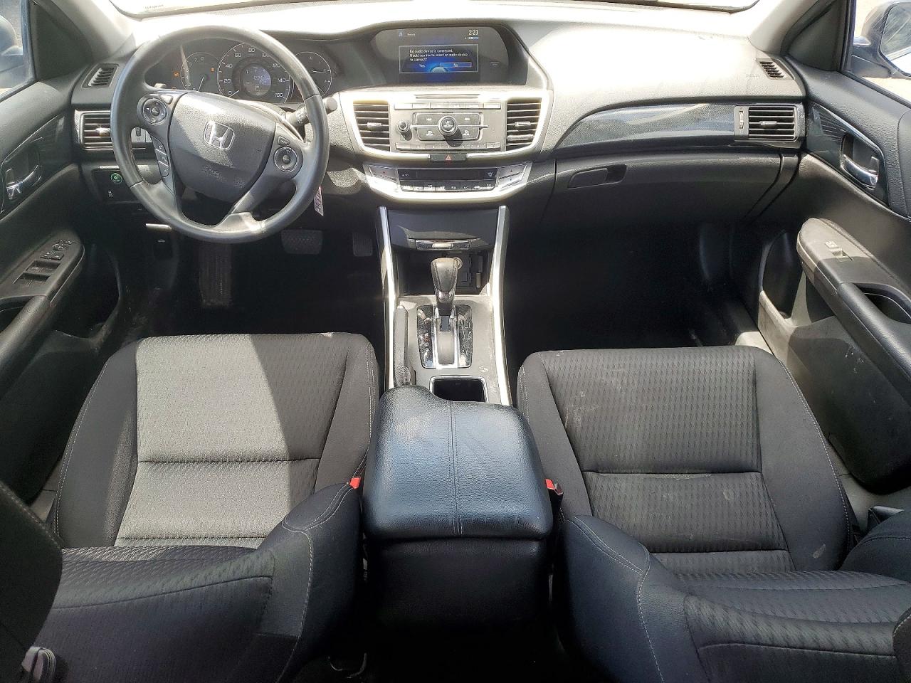 2015 Honda Accord Sport White vin: 1HGCR2F5XFA137680