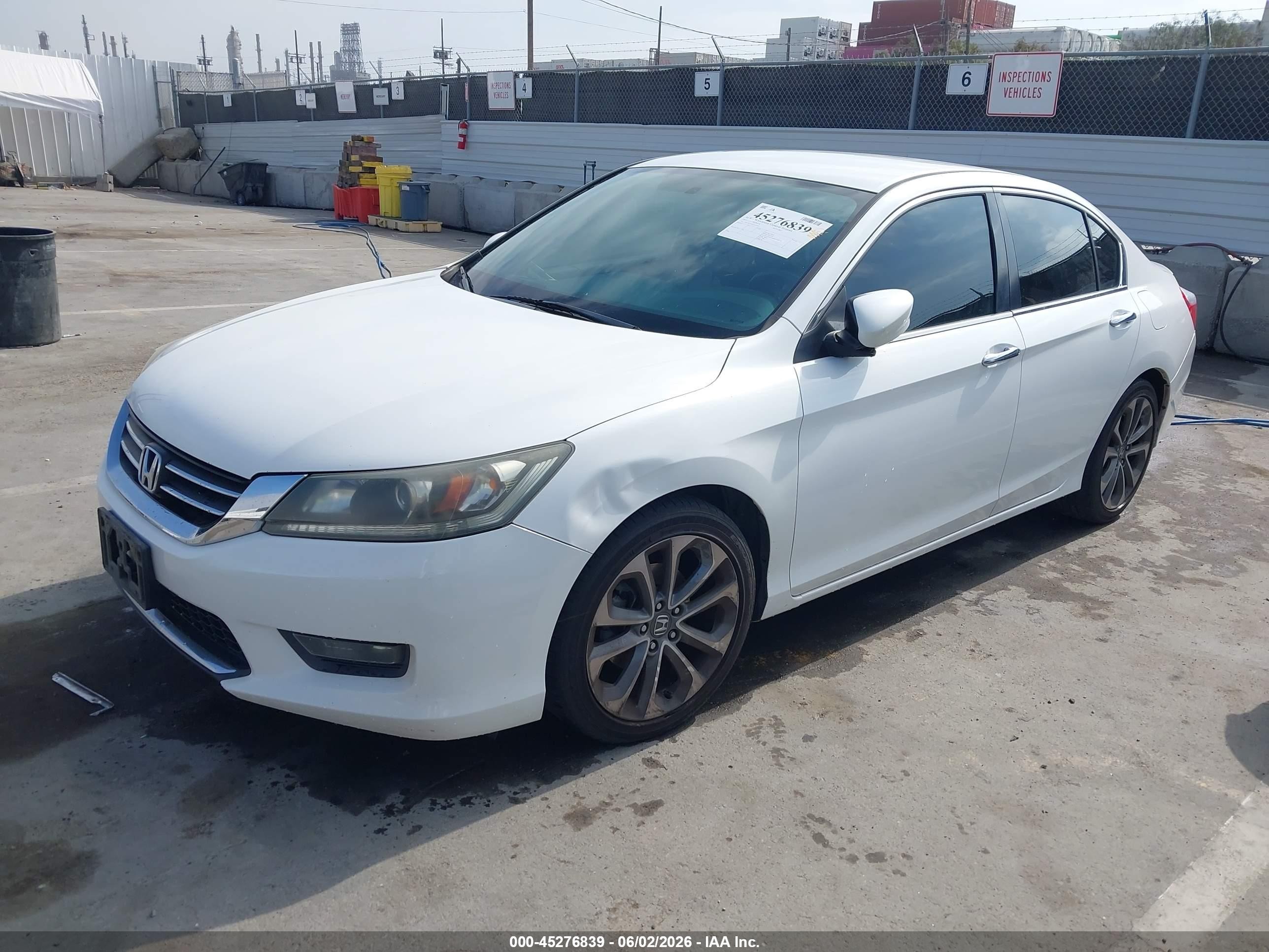 2015 Honda Accord Sport White vin: 1HGCR2F5XFA145259