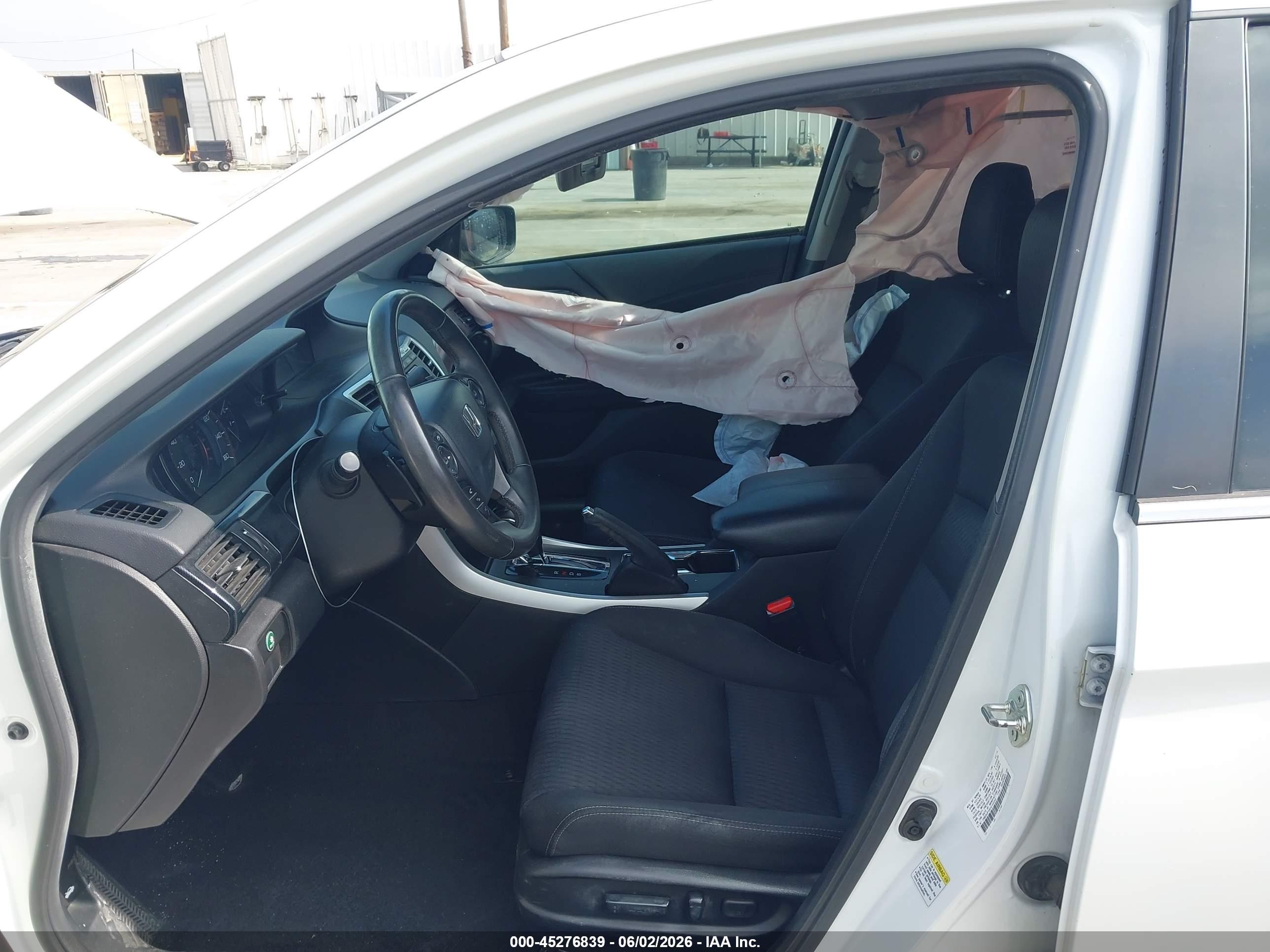 2015 Honda Accord Sport White vin: 1HGCR2F5XFA145259