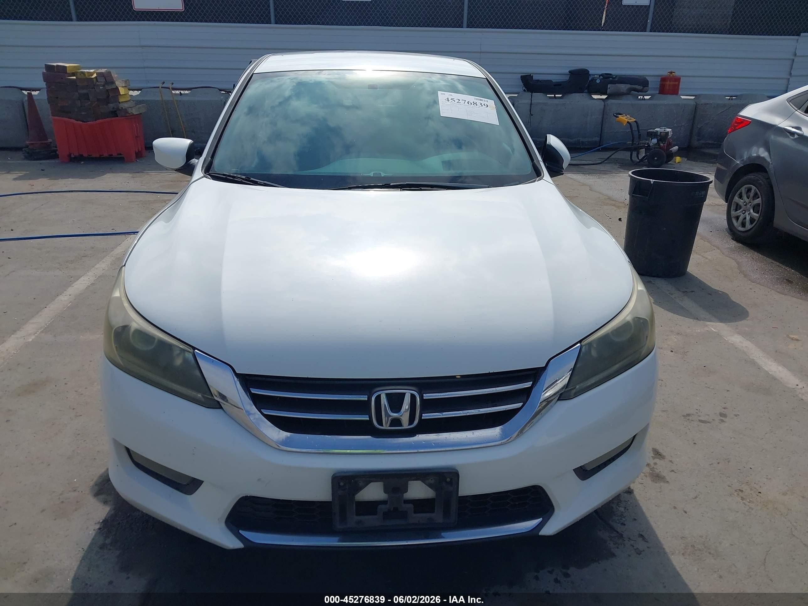2015 Honda Accord Sport White vin: 1HGCR2F5XFA145259