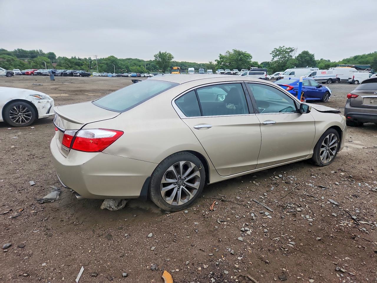 2015 Honda Accord Sport Желто-коричневый vin: 1HGCR2F5XFA180772