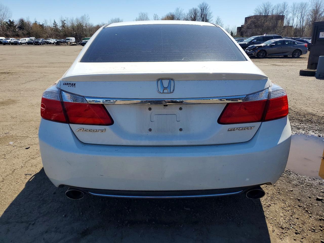 2015 Honda Accord Sport White vin: 1HGCR2F5XFA209204