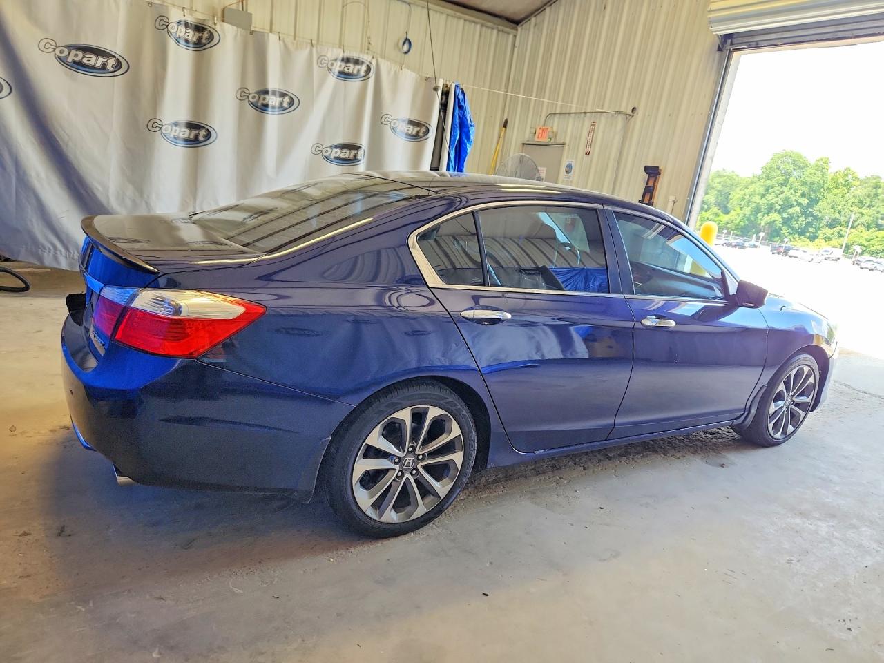 2015 Honda Accord Sport Blue vin: 1HGCR2F5XFA217898