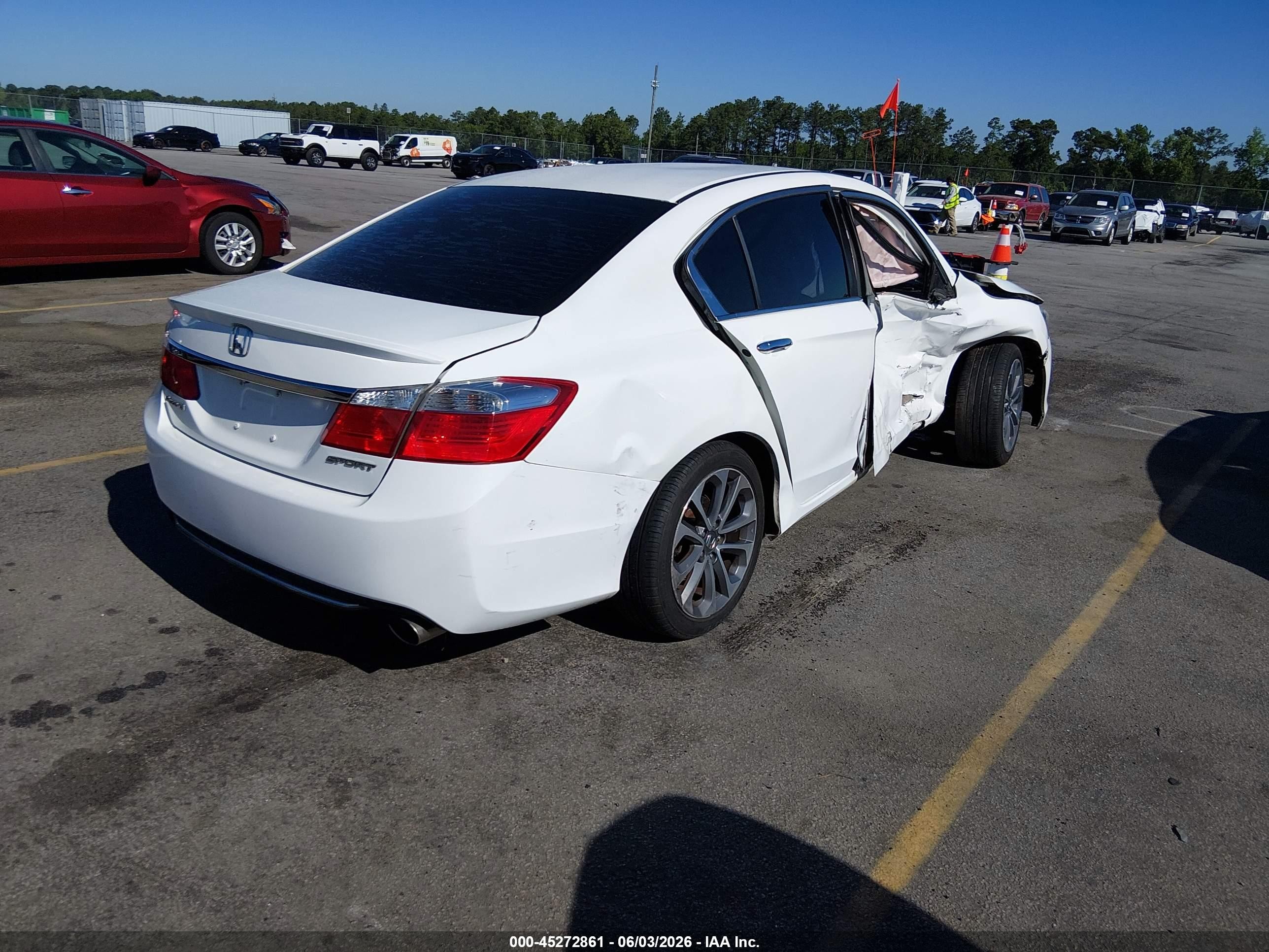 2015 Honda Accord Sport White vin: 1HGCR2F5XFA263568