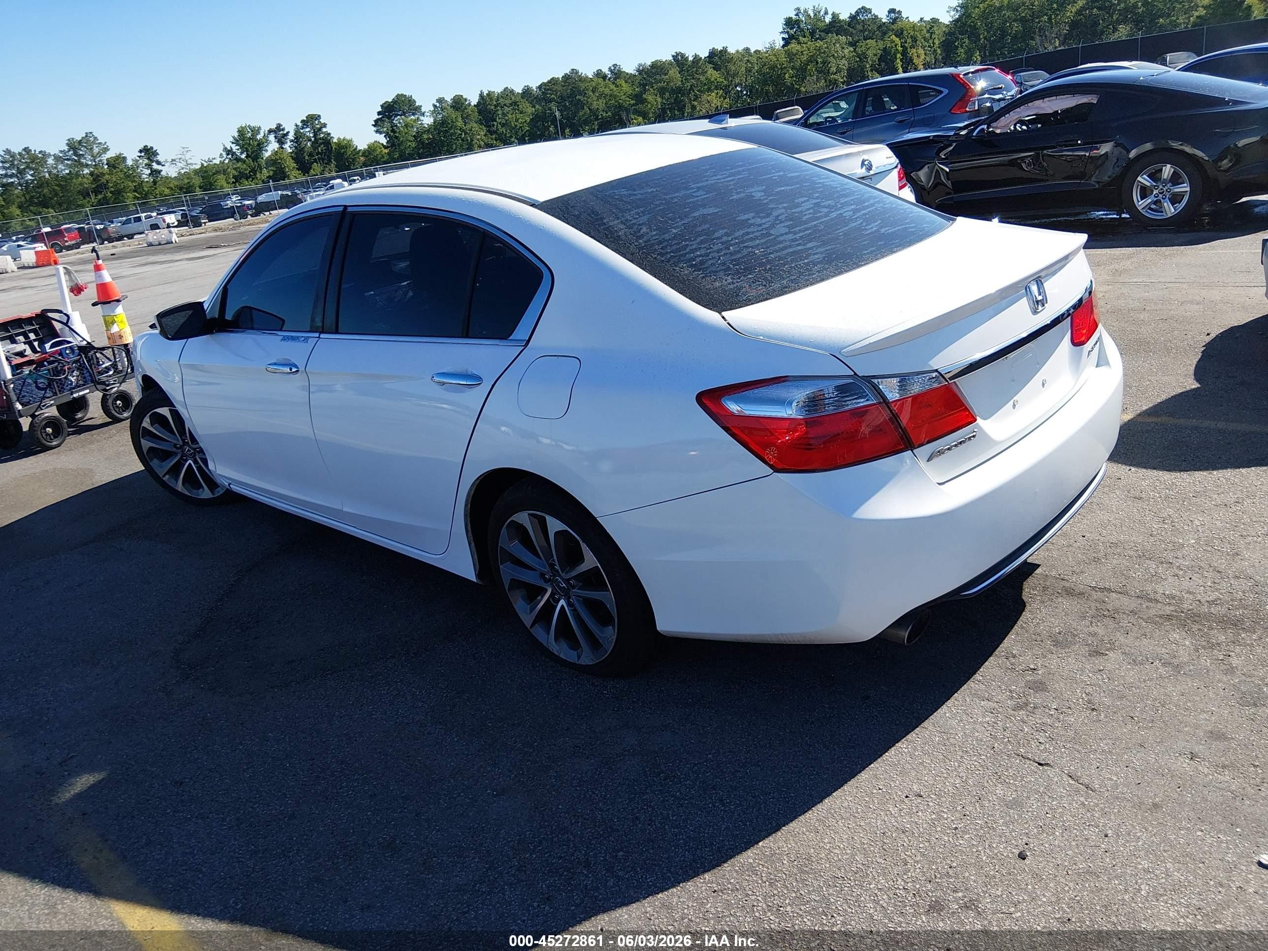 2015 Honda Accord Sport White vin: 1HGCR2F5XFA263568