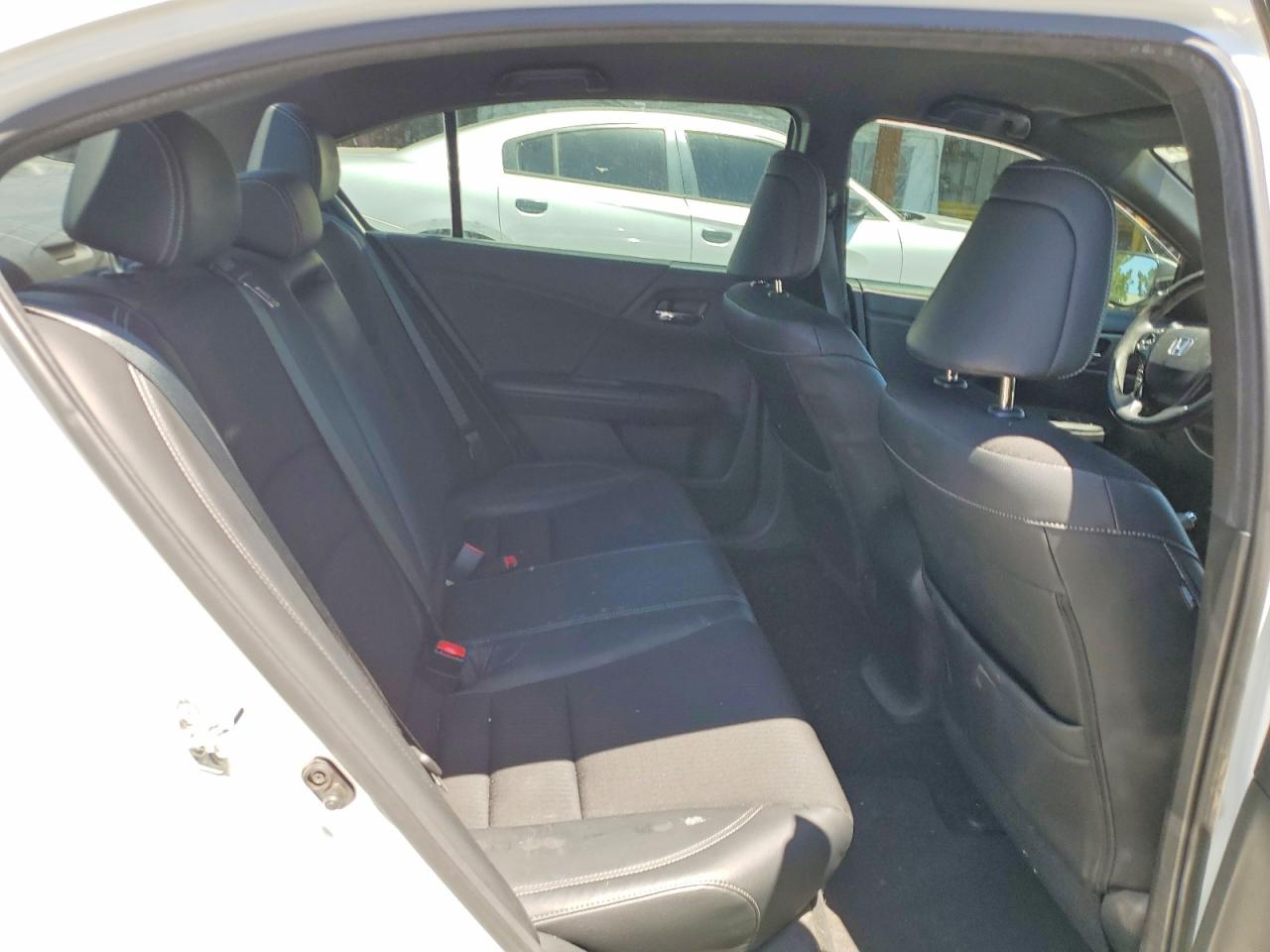 2016 Honda Accord Sport Белый vin: 1HGCR2F5XGA046670