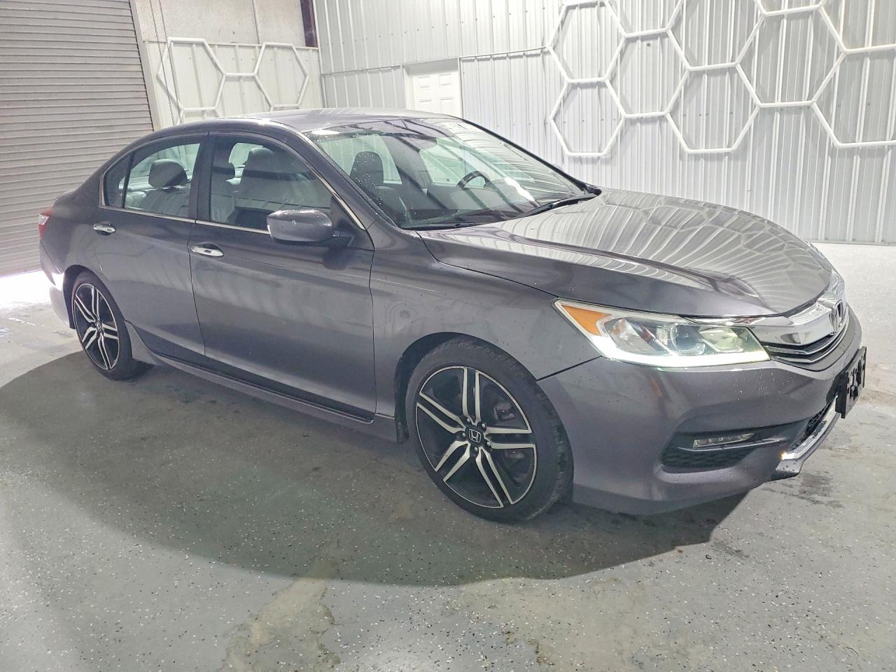 2017 Honda Accord Sport Gray vin: 1HGCR2F60HA110127
