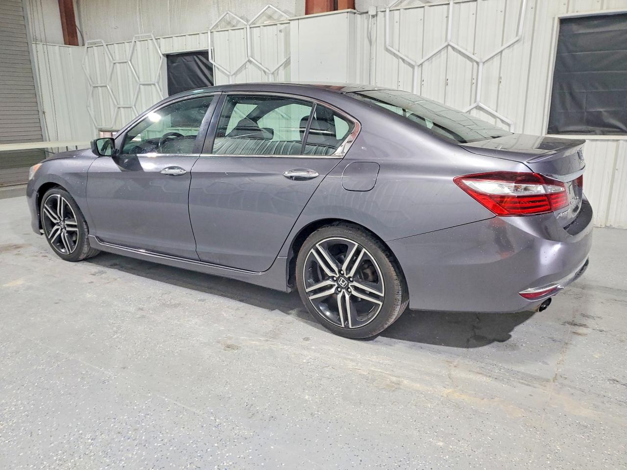 2017 Honda Accord Sport Gray vin: 1HGCR2F60HA110127