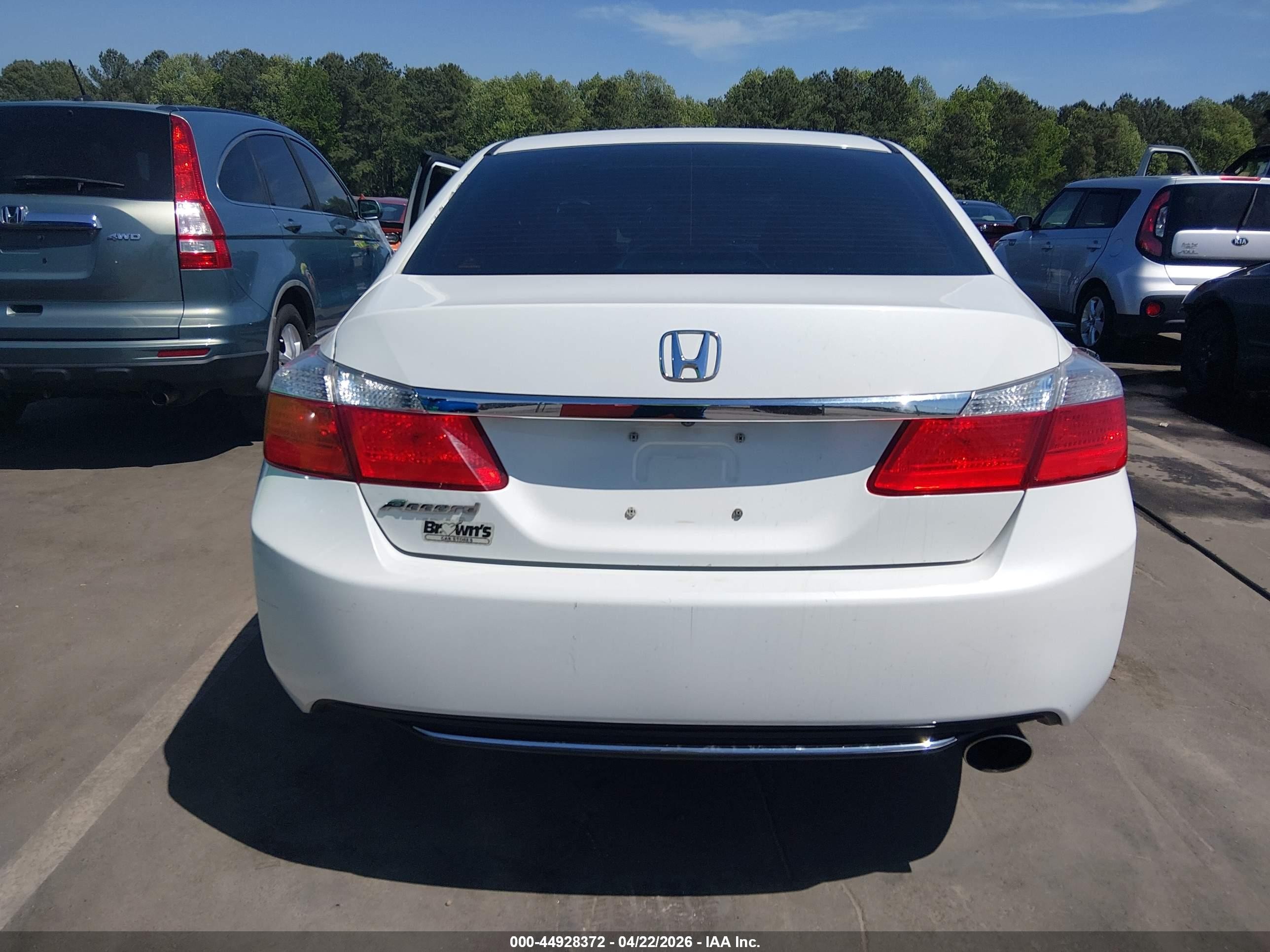 2013 Honda Accord Ex White vin: 1HGCR2F70DA124614