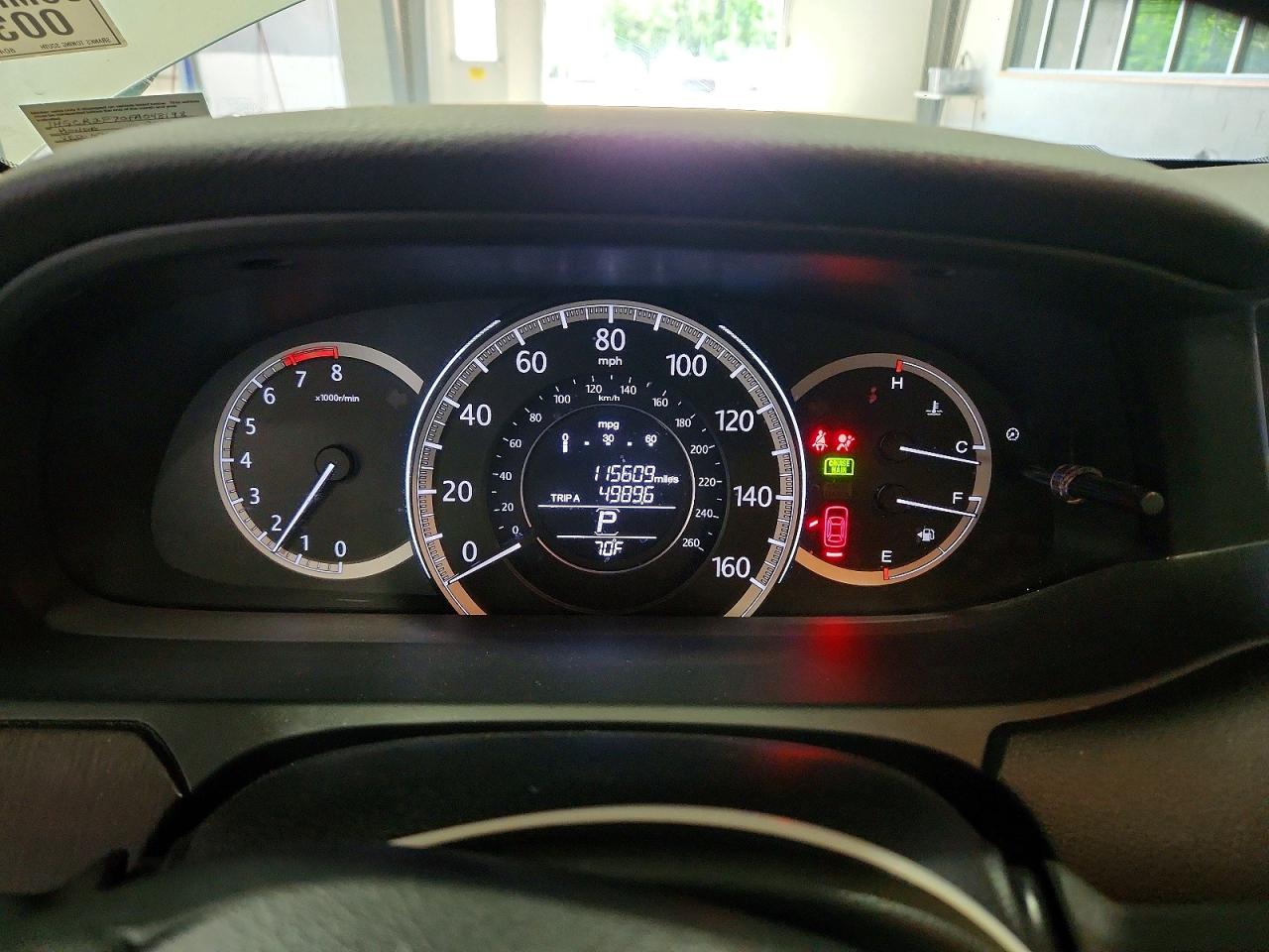 2015 Honda Accord White vin: 1HGCR2F70FA048198
